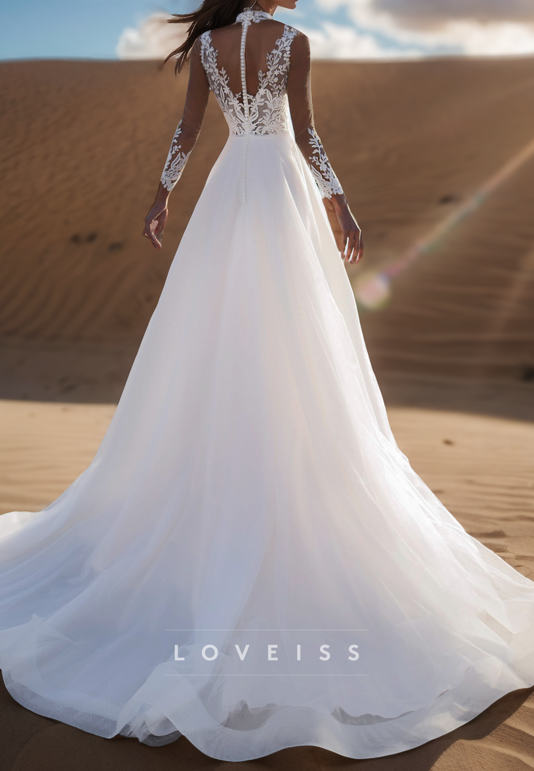 V-Neck Long Sleeves Lace Appliques A-Line Beach Wedding Dress