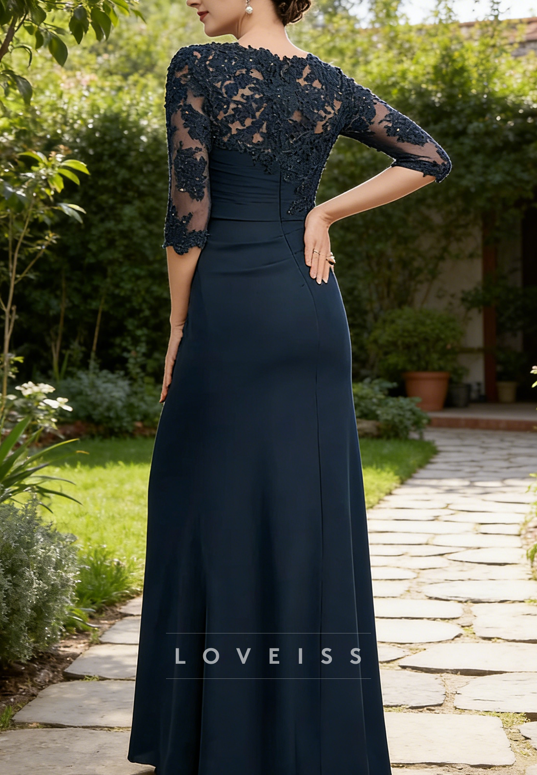 V-Neck Long Sleeves Lace Appliques A-Line Chiffon Mother of Bride Dress