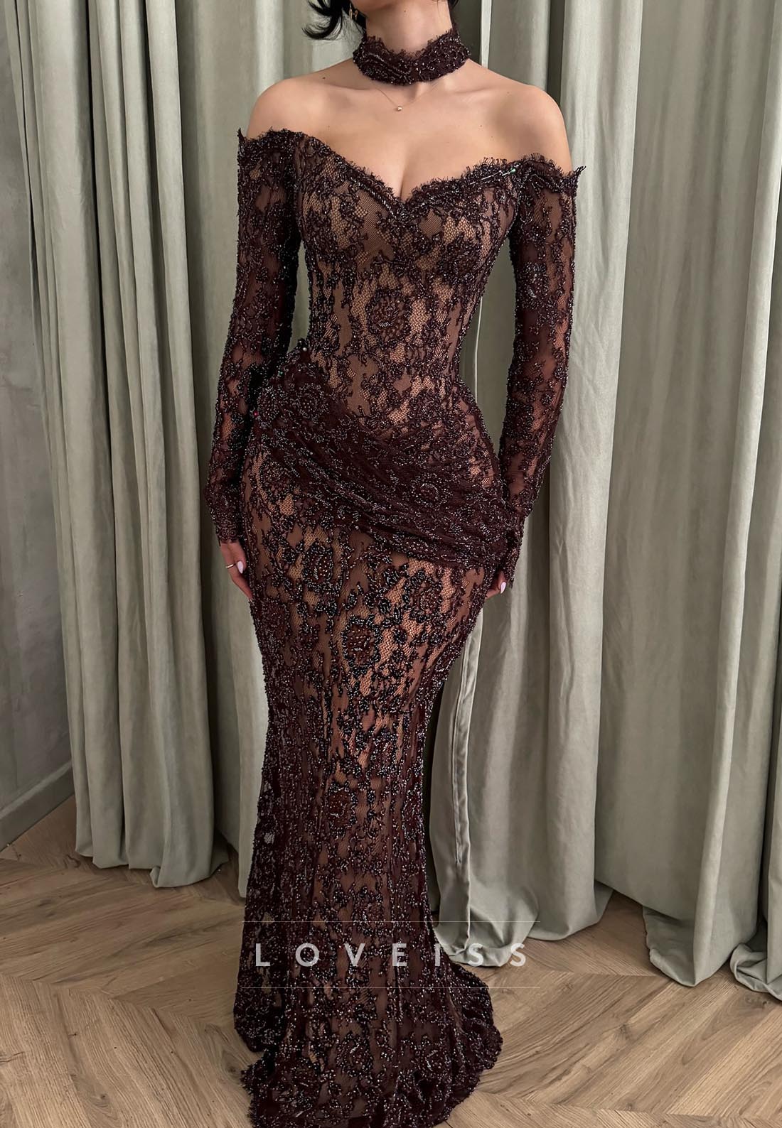 V-Neck Long Sleeves Lace Appliques Mermaid Evening Dress