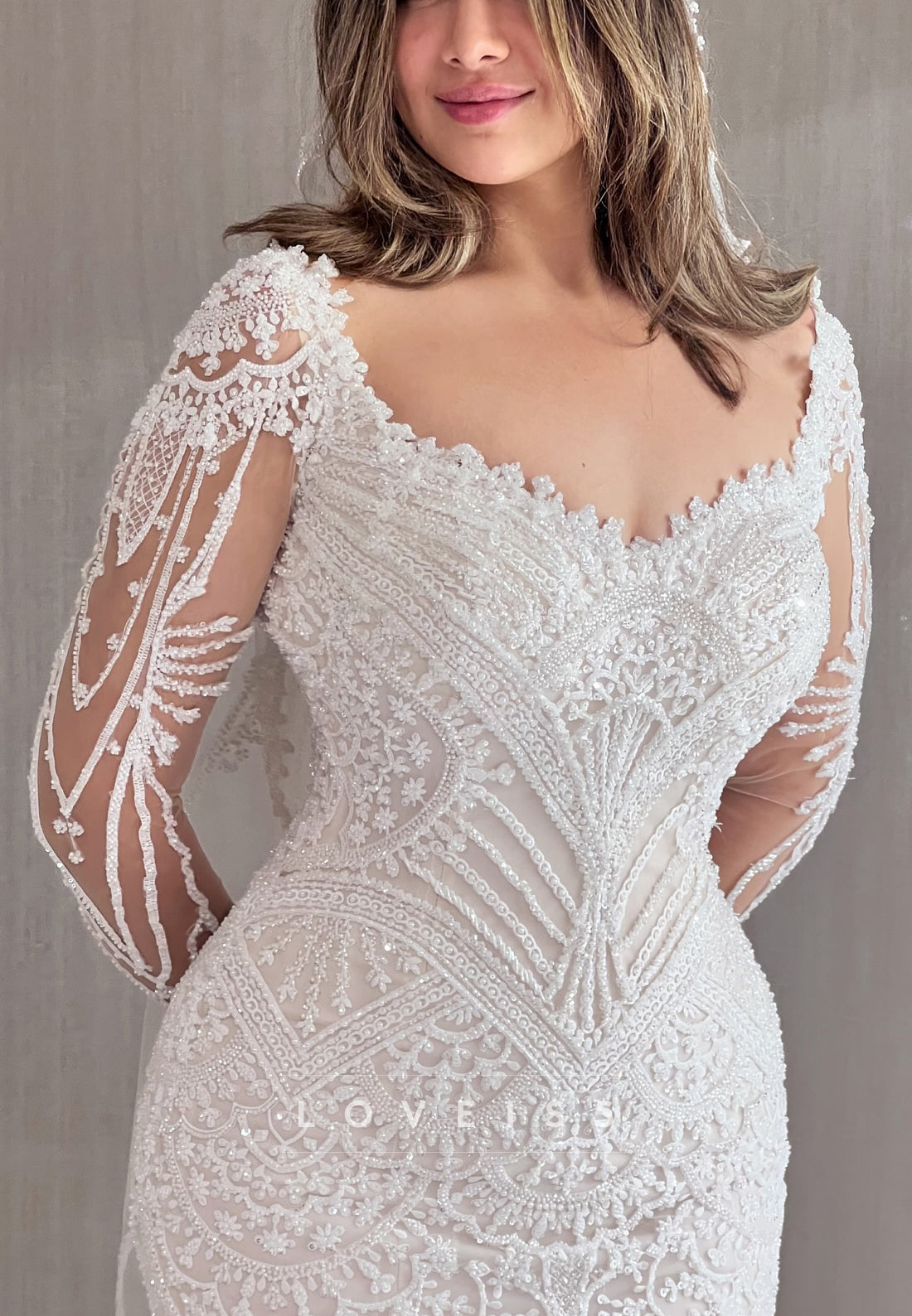 V-Neck Long Sleeves Lace Appliques Mermaid Wedding Dress