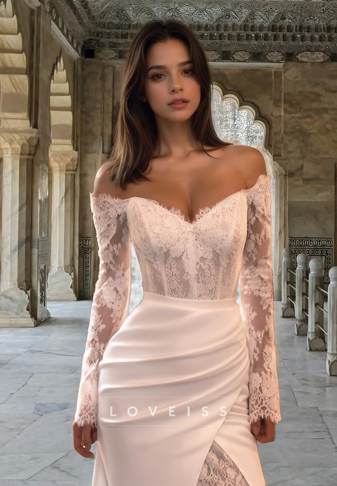 V-Neck Long Sleeves Lace Appliques Removable Pleated Sheath Beach Wedding Dress