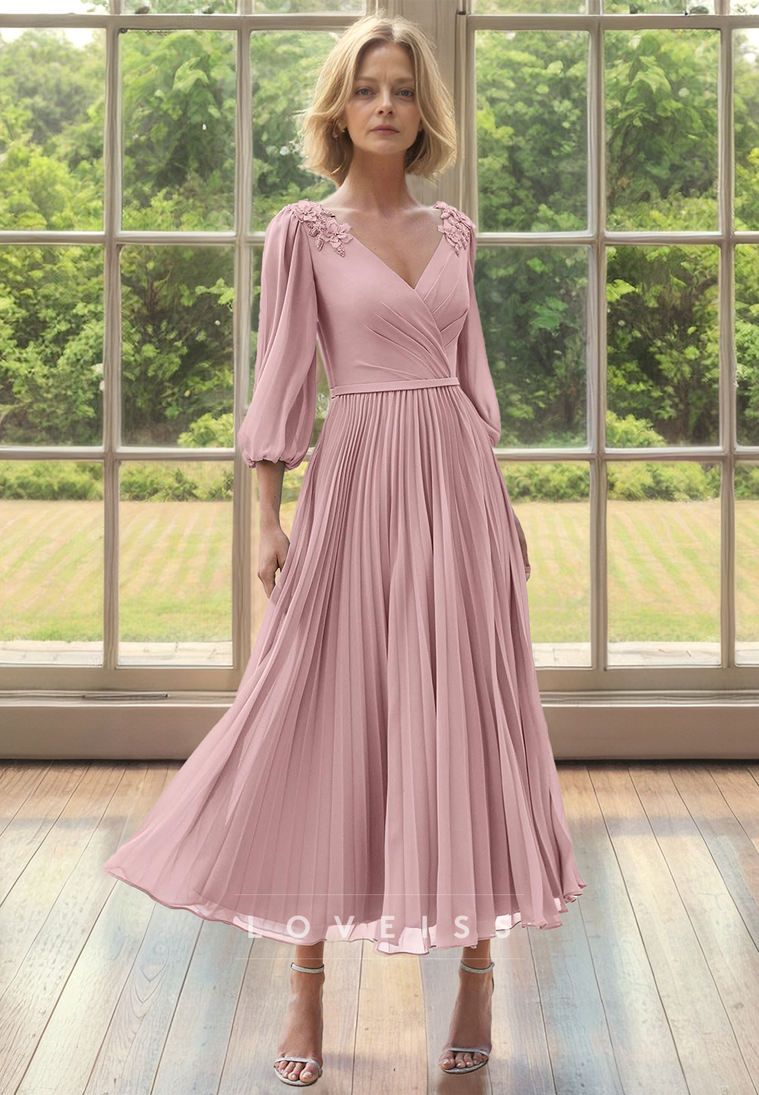 V-Neck Long Sleeves Pleated Chiffon Appliques A-Line Mother of Bride Dress