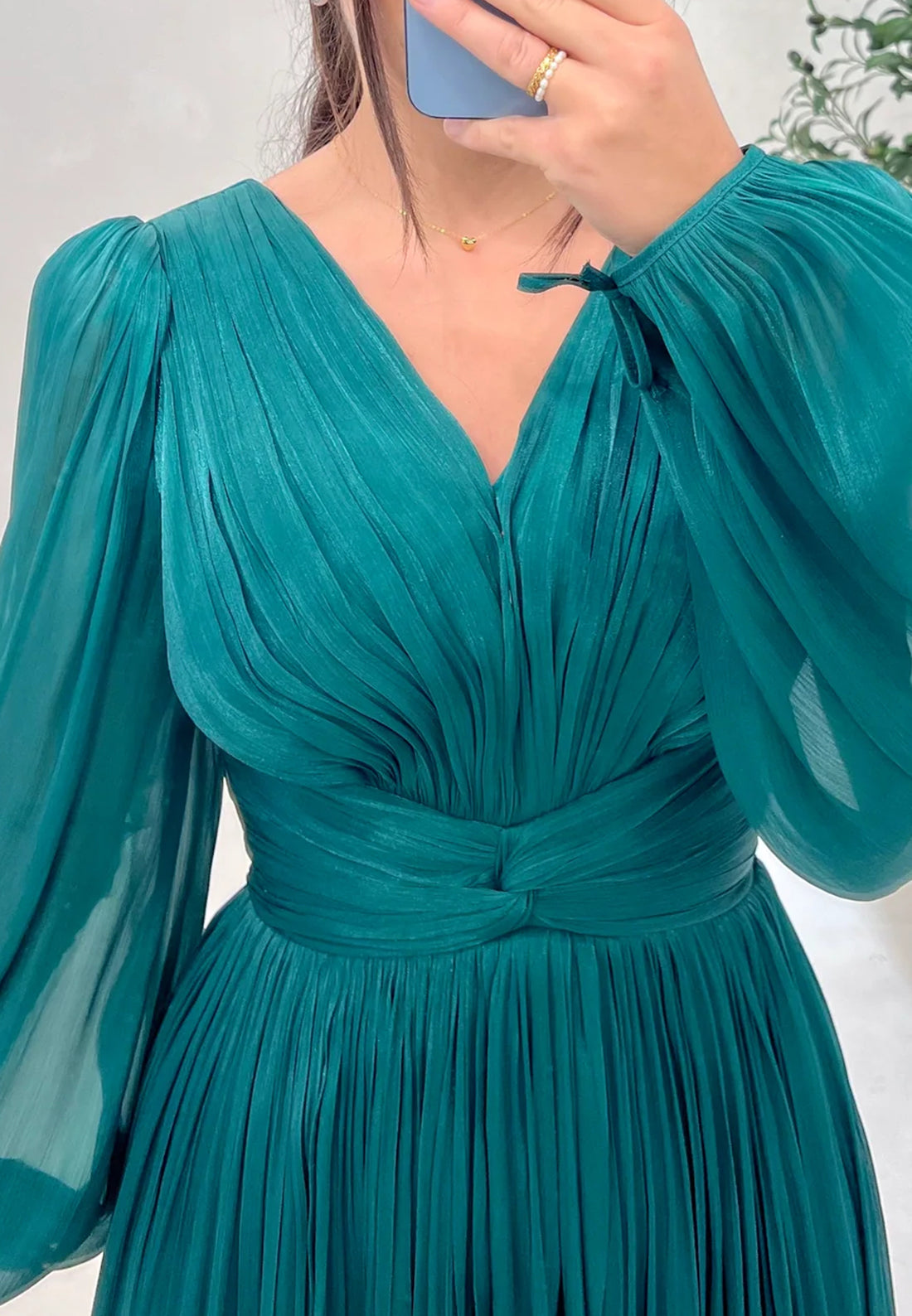 V-Neck Long Sleeves Pleated Mother of Bride Dress Chiffon A-Line Formal Dress