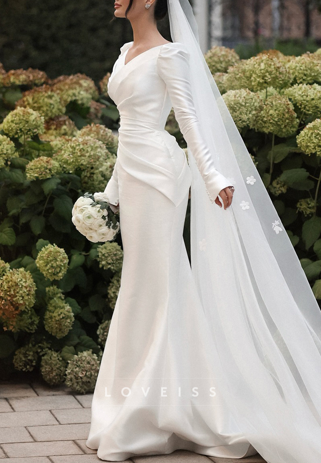 V-Neck Long Sleeves Satin Pleated Mermaid Classic Wedding Dress