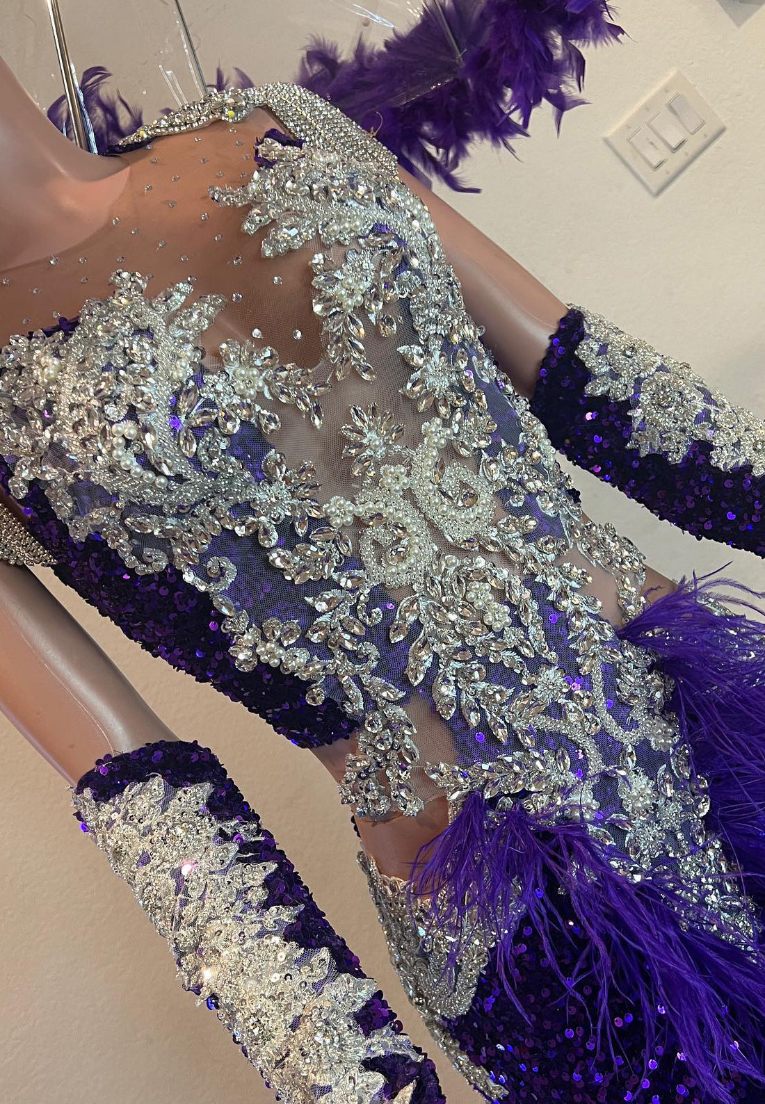 V-Neck Long Sleeves Sequins Beaded Mermaid Prom Dress for Black Girls