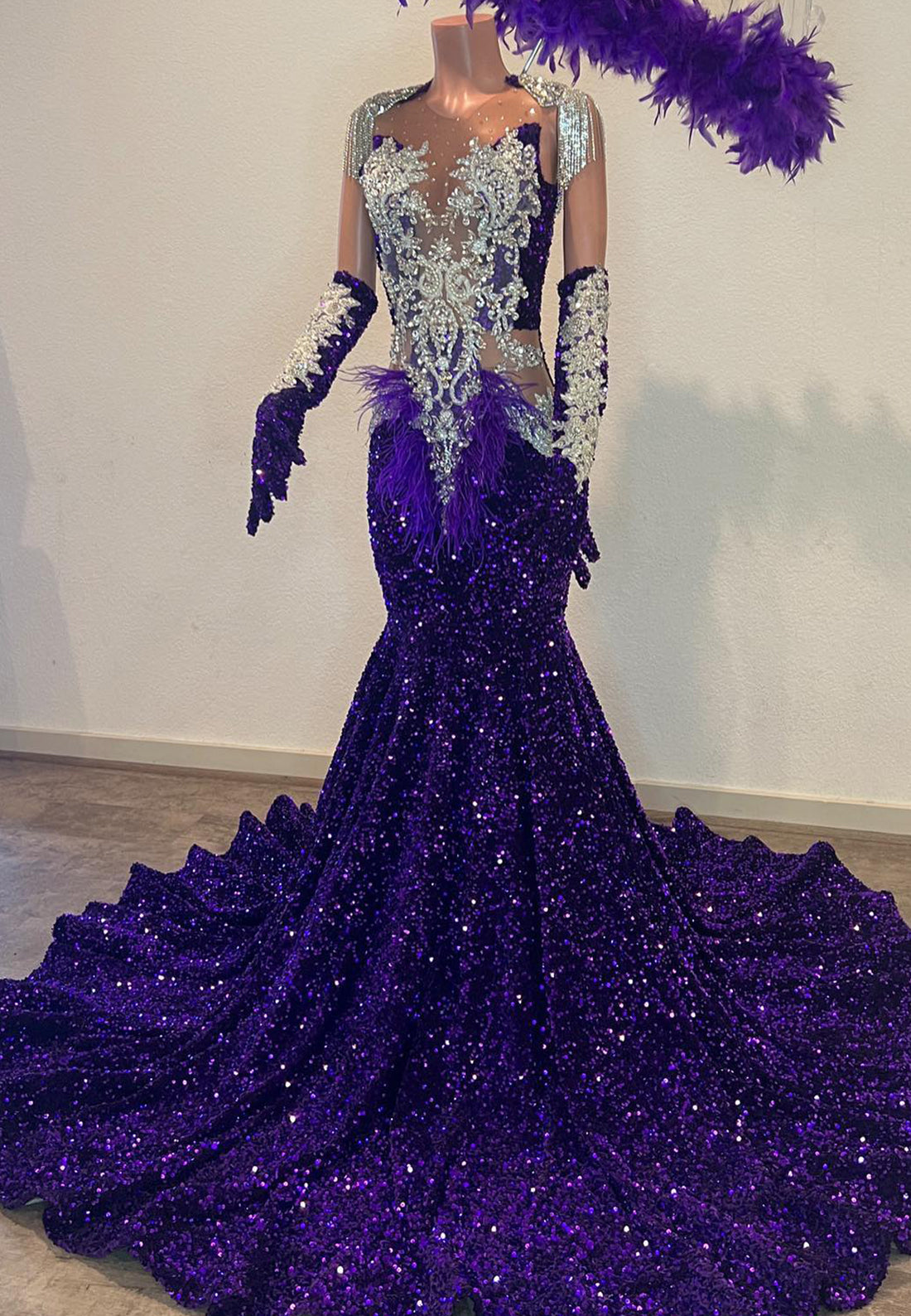 V-Neck Long Sleeves Sequins Beaded Mermaid Prom Dress for Black Girls