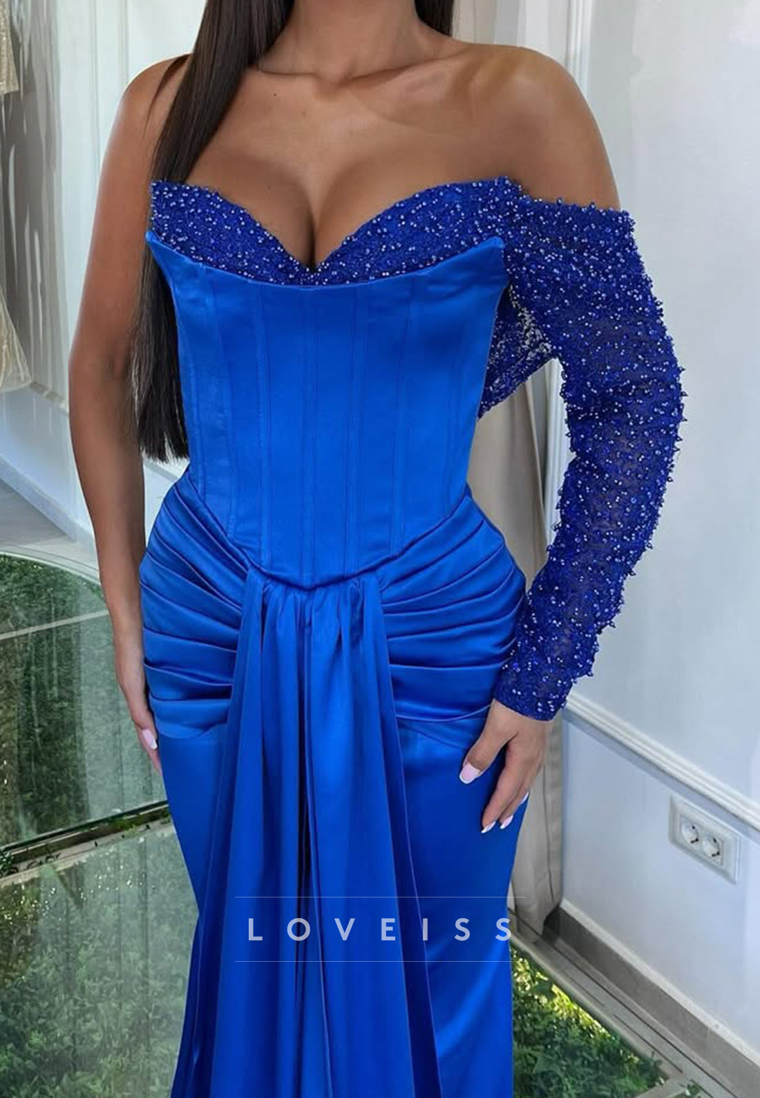 V-Neck Long Sleeves Sequins Pleatyyed Mermaid Prom Dress