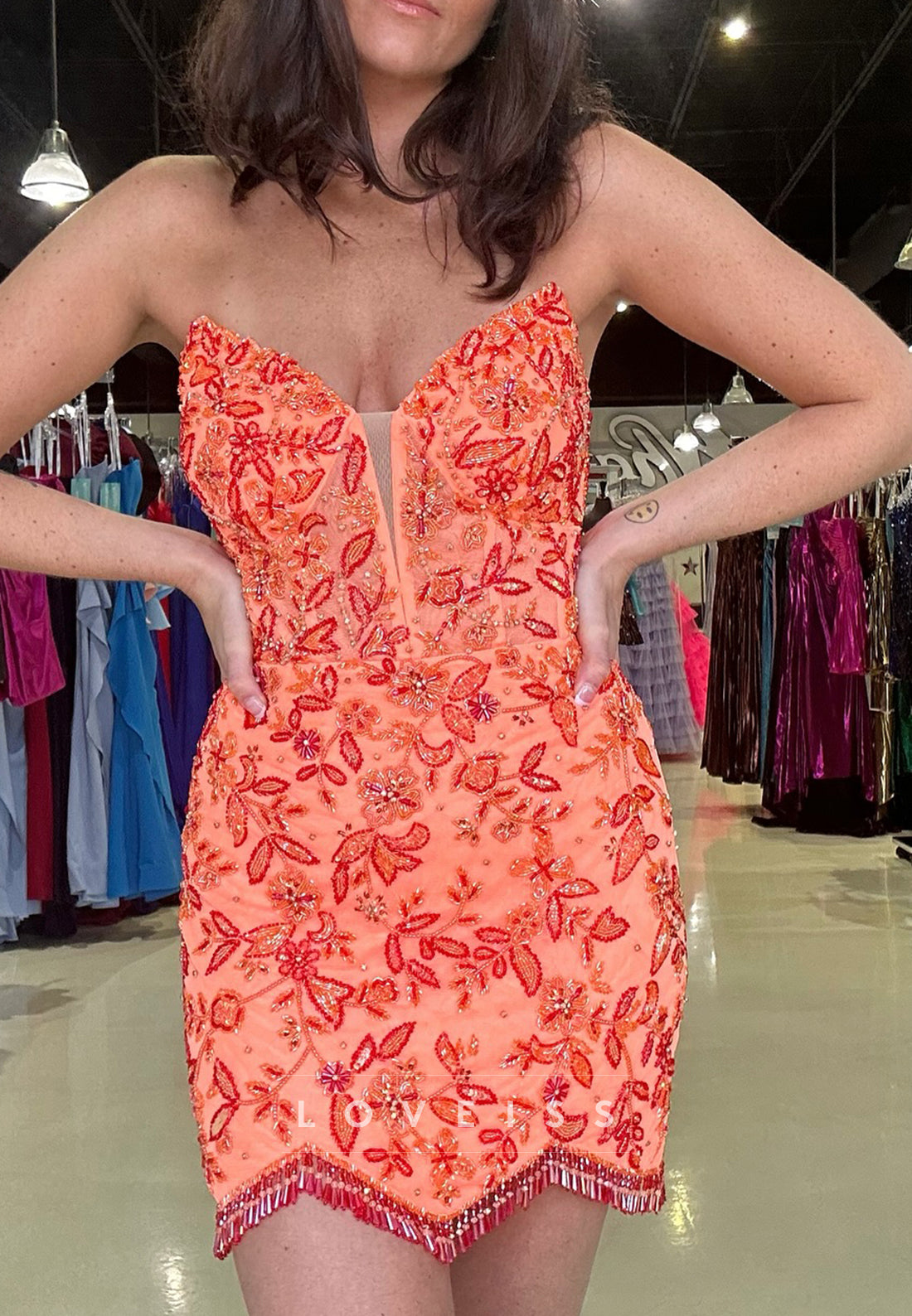 V-Neck Sequins Appliques Strapless Sheath Party Homecoming Dress