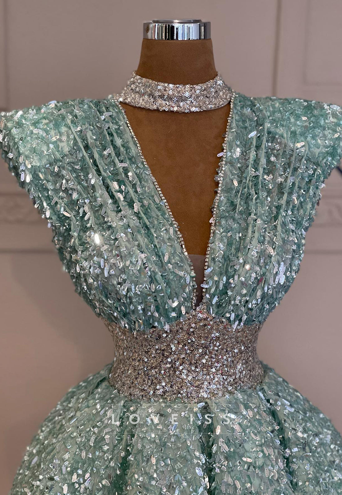 V-Neck Sequins Sparkly Pleated A-Line Party Homecoming Dress