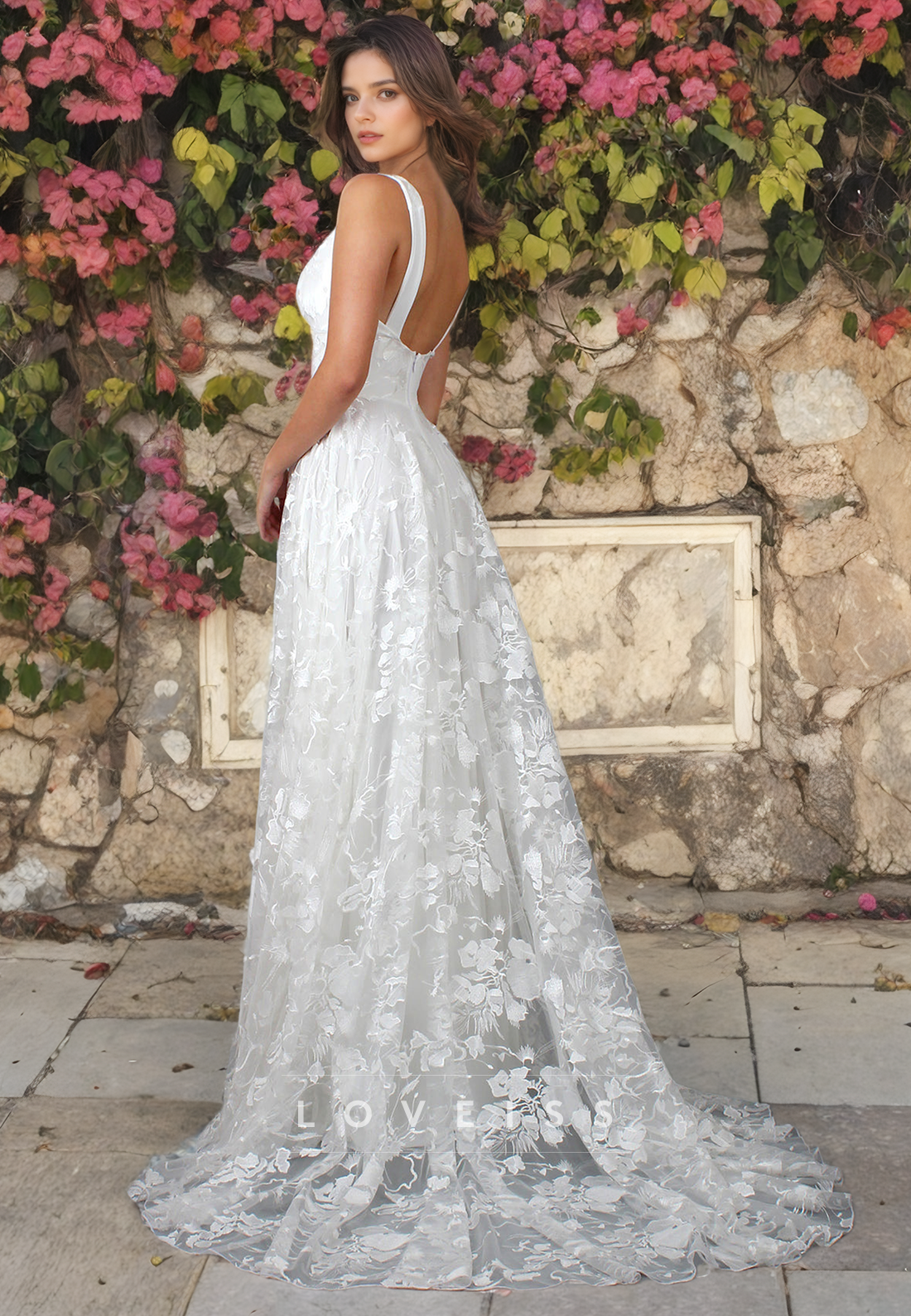V-Neck Sleeveless Appliques A-Line Beach Wedding Dress