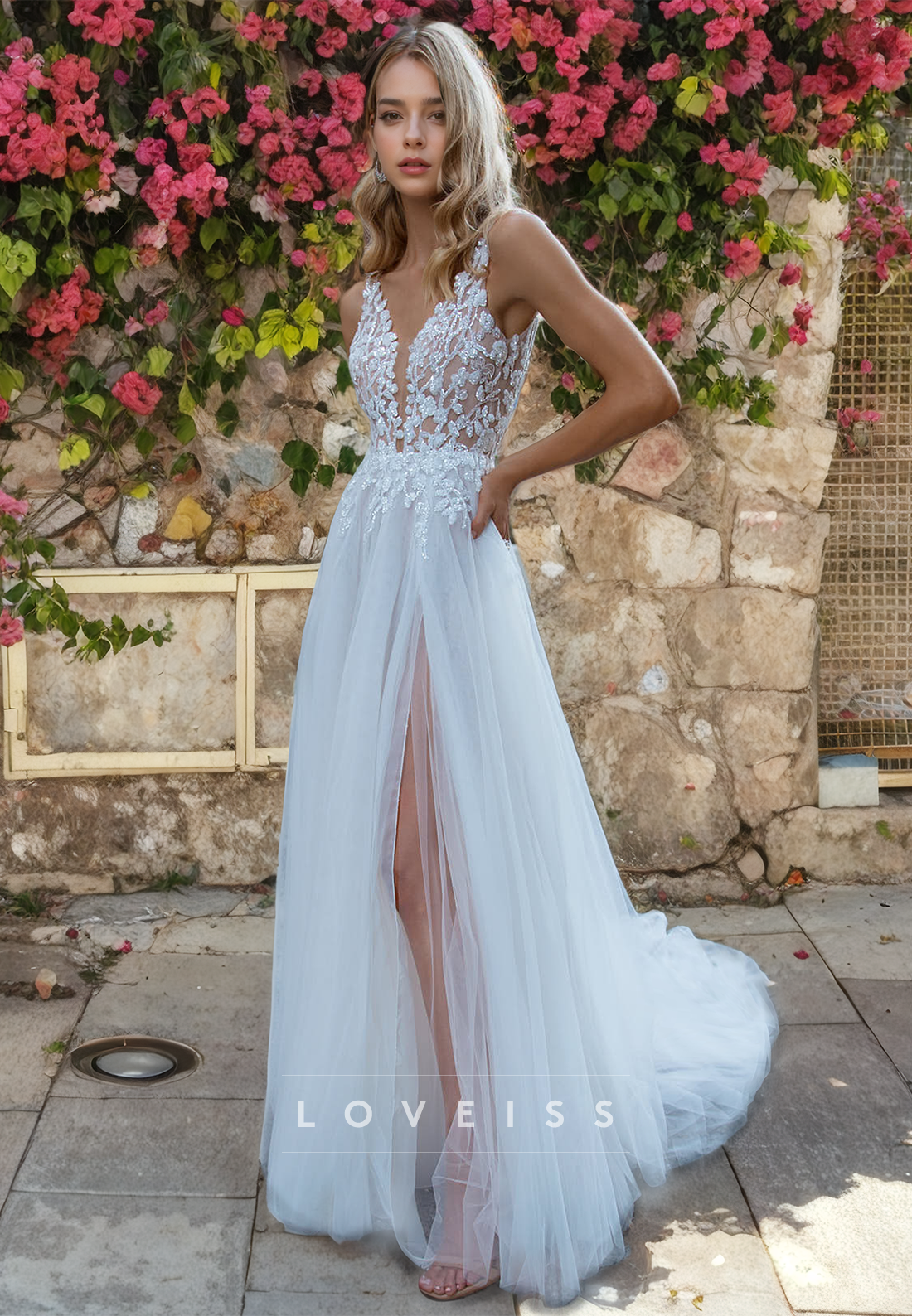 V-Neck Sleeveless Appliques Open Back A-Line Beach Wedding Dress
