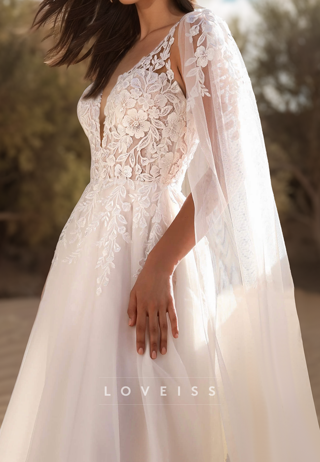 V-Neck Sleeveless Appliques Pleated A-Line Mesh Wedding Dress