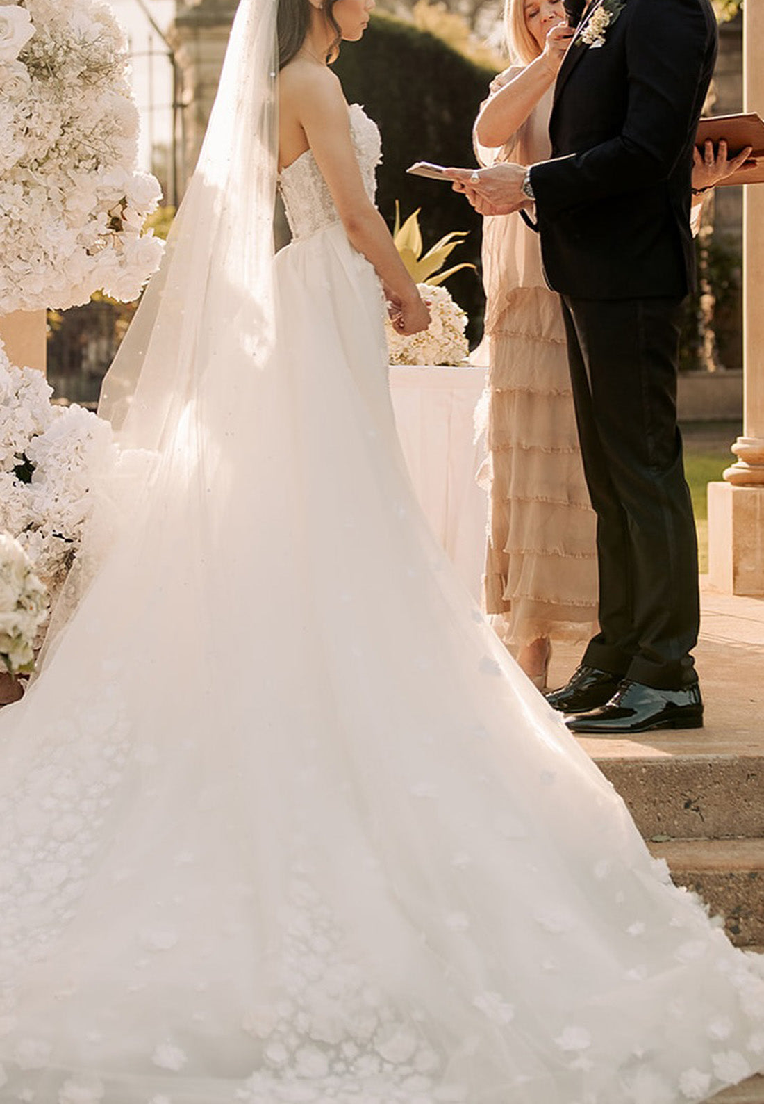 V-Neck Sleeveless Beaded Embroidery Floral Mermaid Wedding Dress