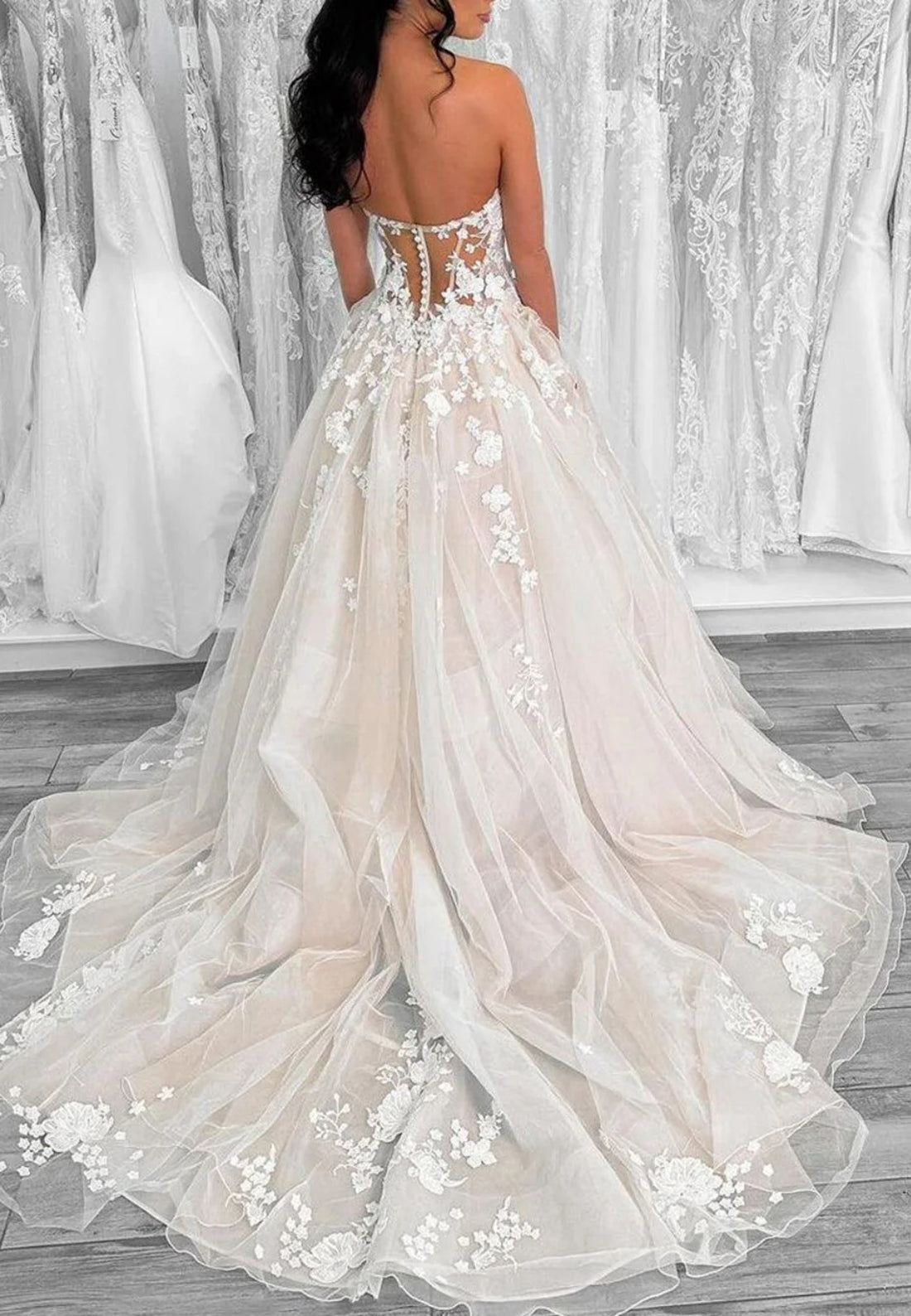 V-Neck Sleeveless Floral Appliques Ball Gown Wedding Dress