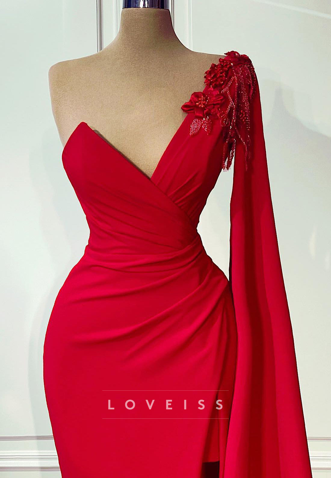 V-Neck Sleeveless Formal Dress Pleated Sheath Evening Dress