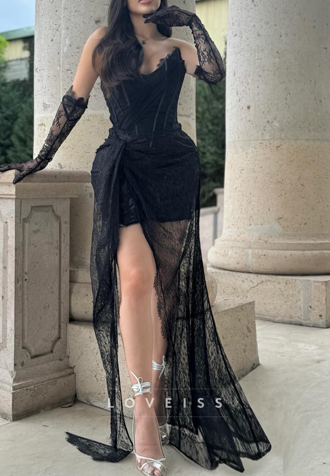 V-Neck Sleeveless Lace Appliques Party Dress Sheath Evening Dress