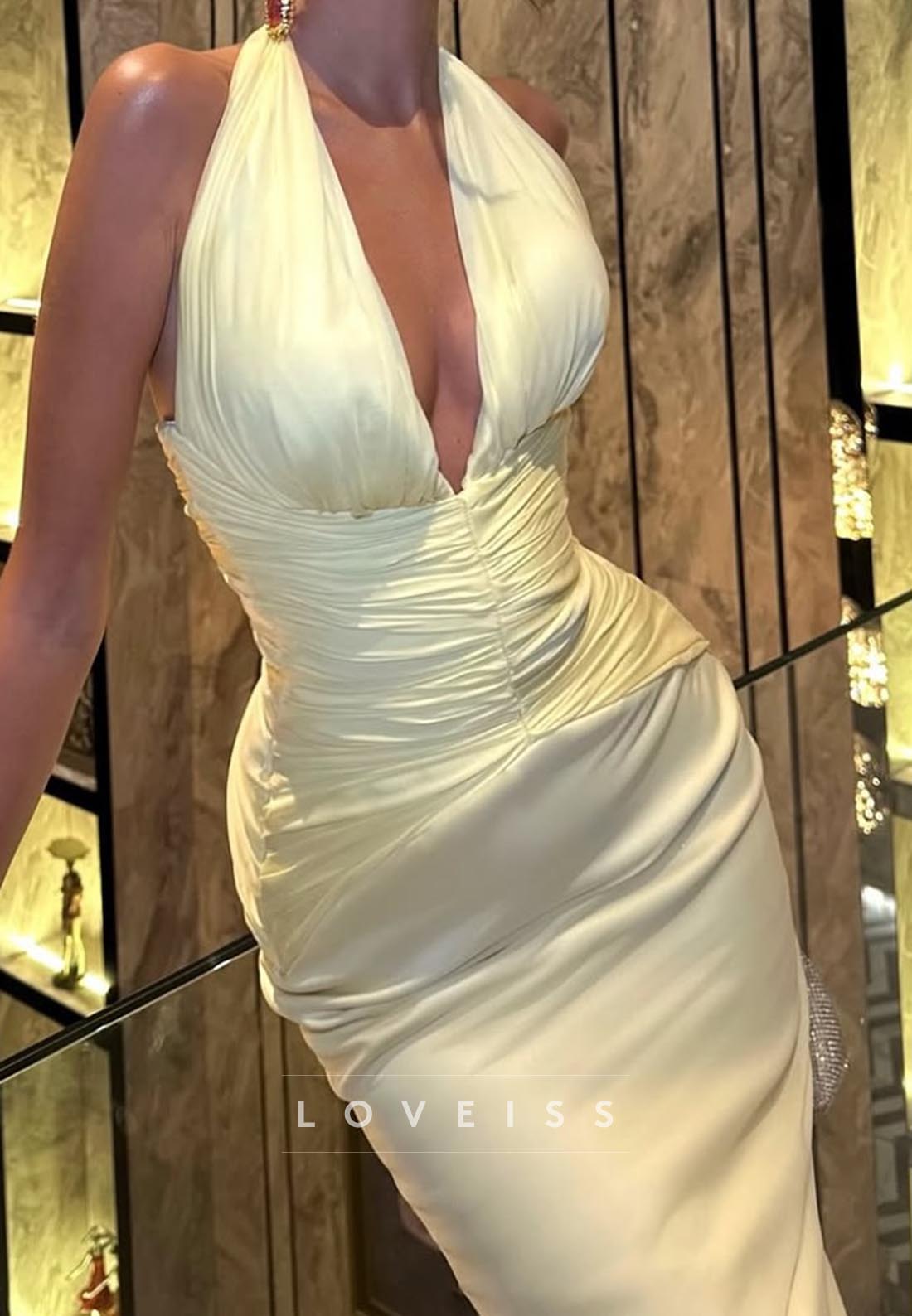 V-Neck Sleeveless Pleated Fitted Mermaid Formal Dress