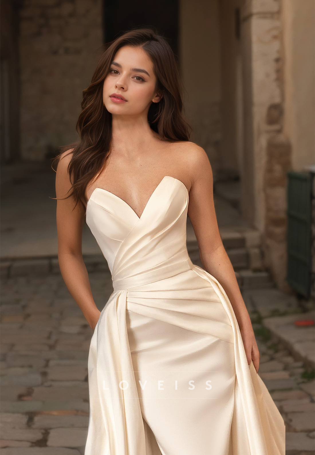 V-Neck Sleeveless Ruched Mermaid Sweep Train Wedding Dress
