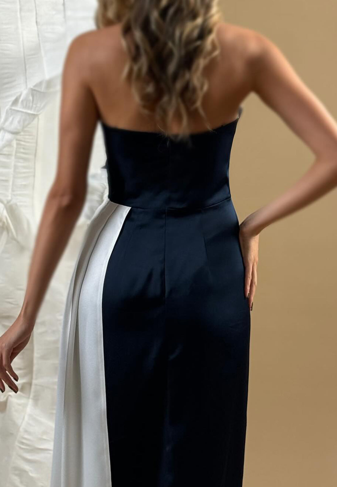 V-Neck Sleeveless Side Slit Wedding Gueat Dress Sheath Formal Dress