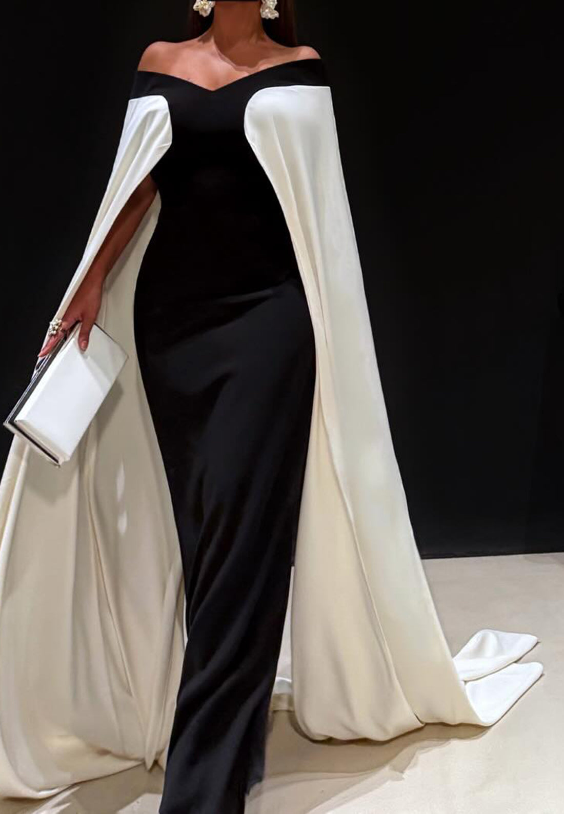 V-Neck Sleeveless Sleek Mermaid Simple Evening Dress