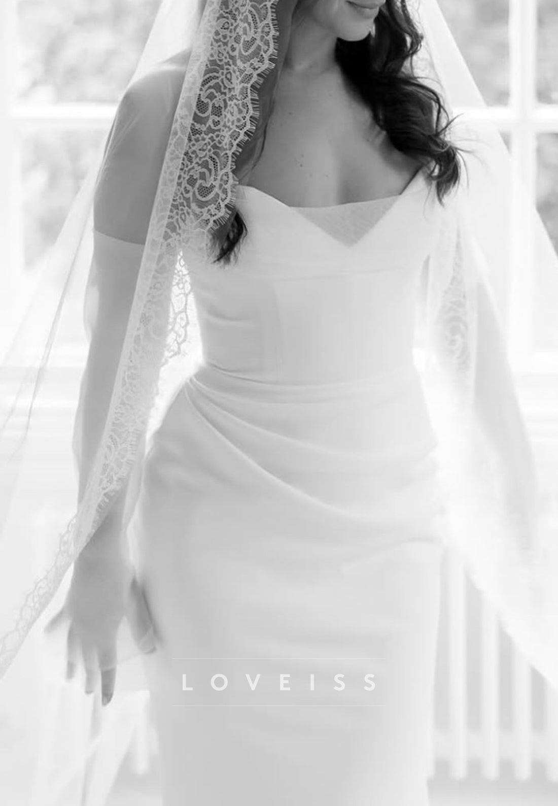 V-Neck Sleeveless Sleek Mermaid Simple Wedding Dress