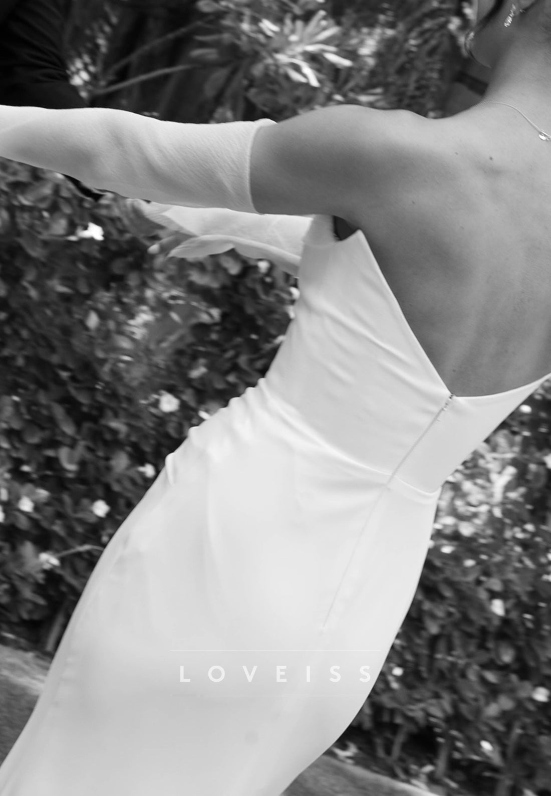 V-Neck Sleeveless Sleek Mermaid Simple Wedding Dress