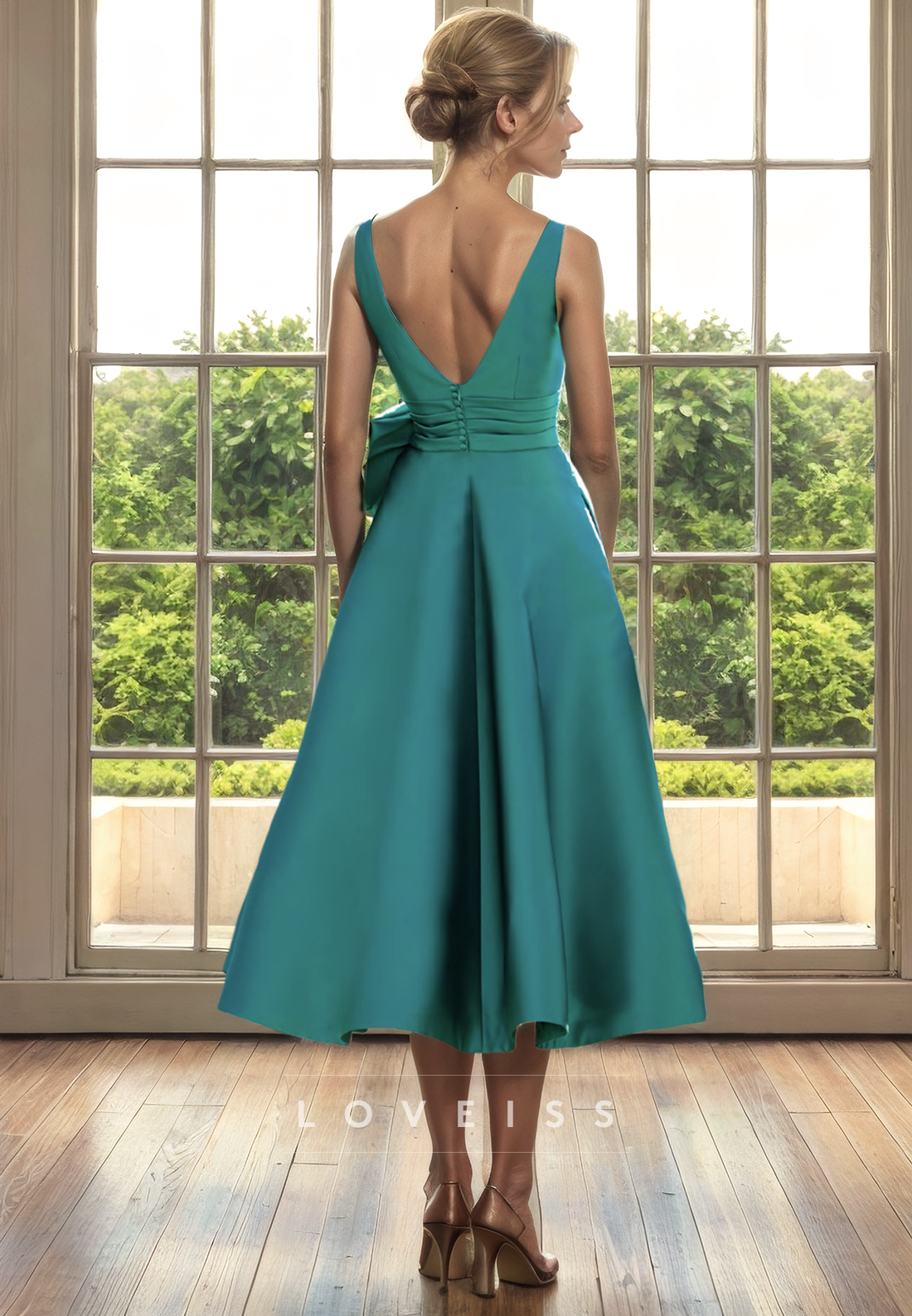 V-Neck Sleeveless Sleek Satin Pleated A-Line Mother of Bride Dress Cocktail Dress