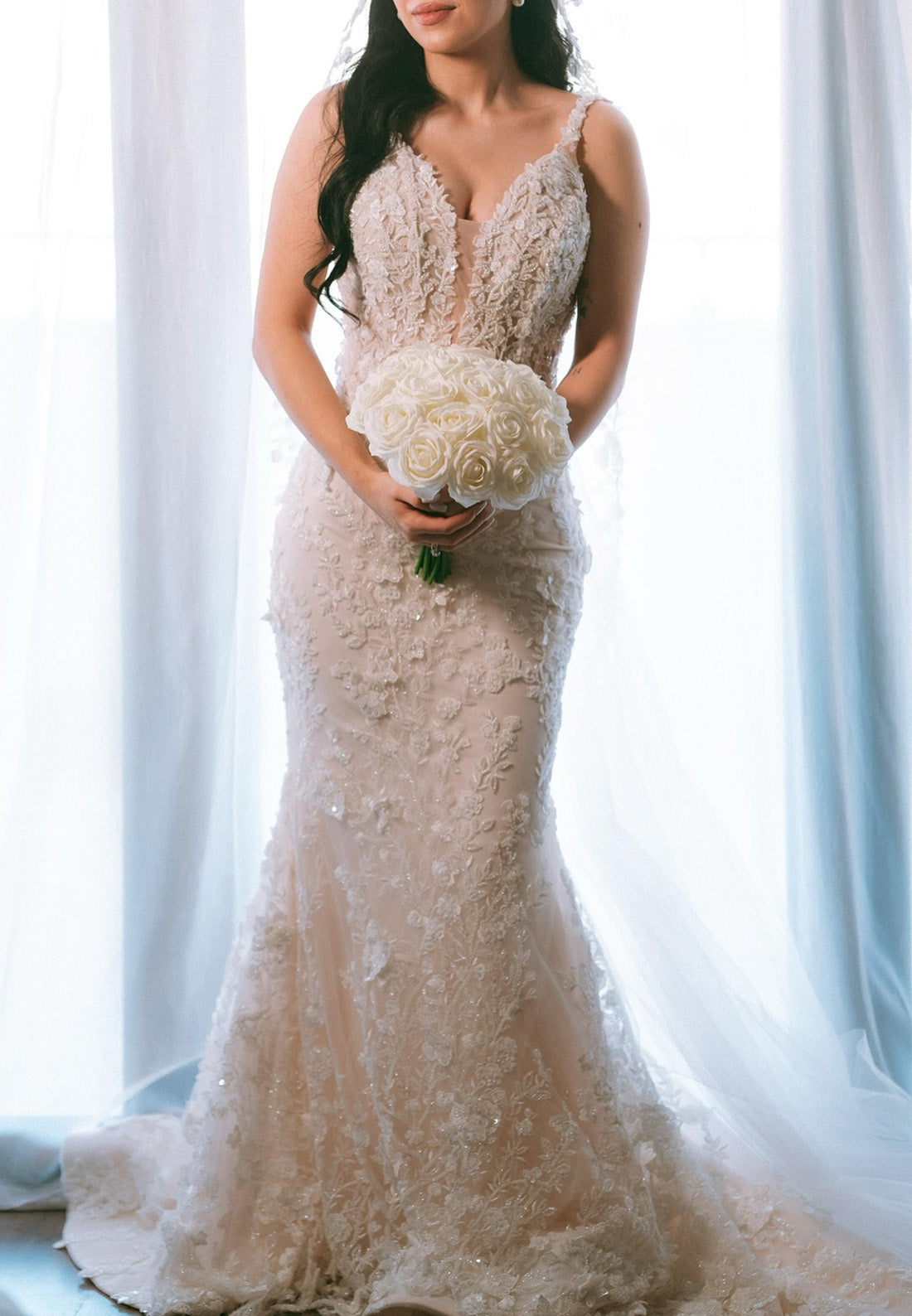 V-Neck Spaghetti Straps Appliques Mermaid Wedding Dress