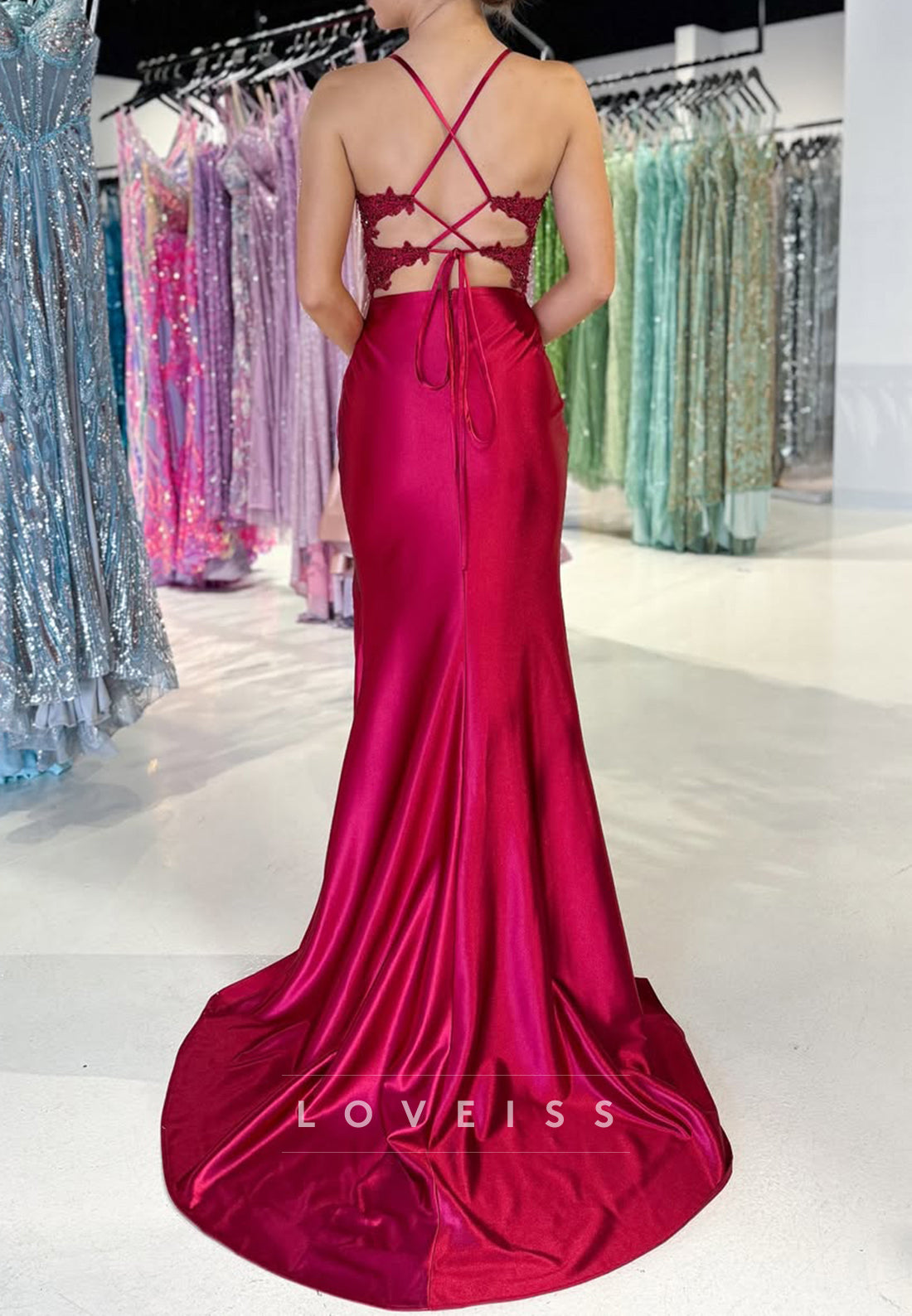 V-Neck Spaghetti Straps Appliques Pleated Sheath Prom Dress