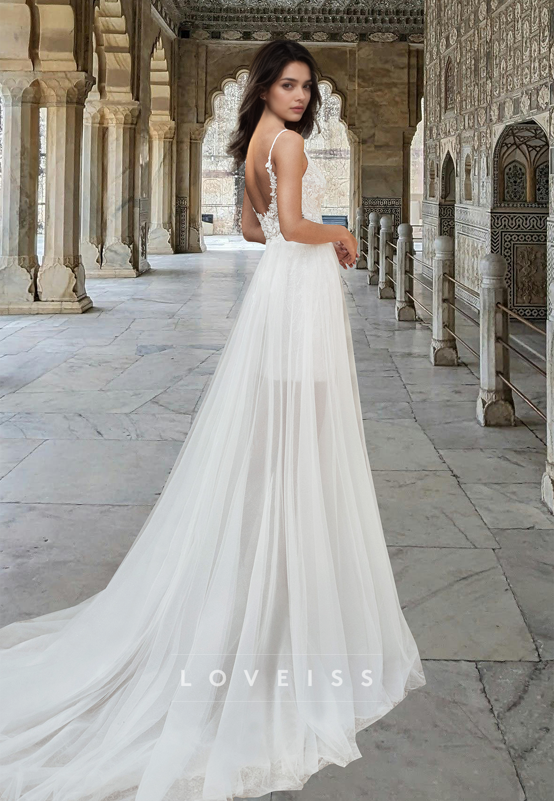 V-Neck Spaghetti Straps Appliques Sparkly Short Beach Wedding Dress