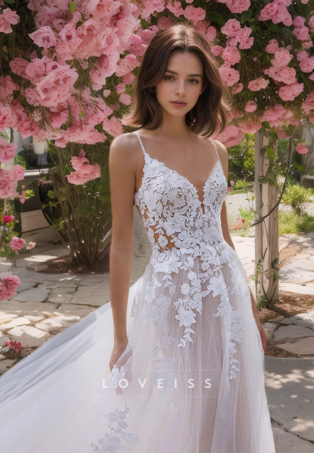 V-Neck Spaghetti Straps Appliques Tulle A-Line Beach Wedding Dress