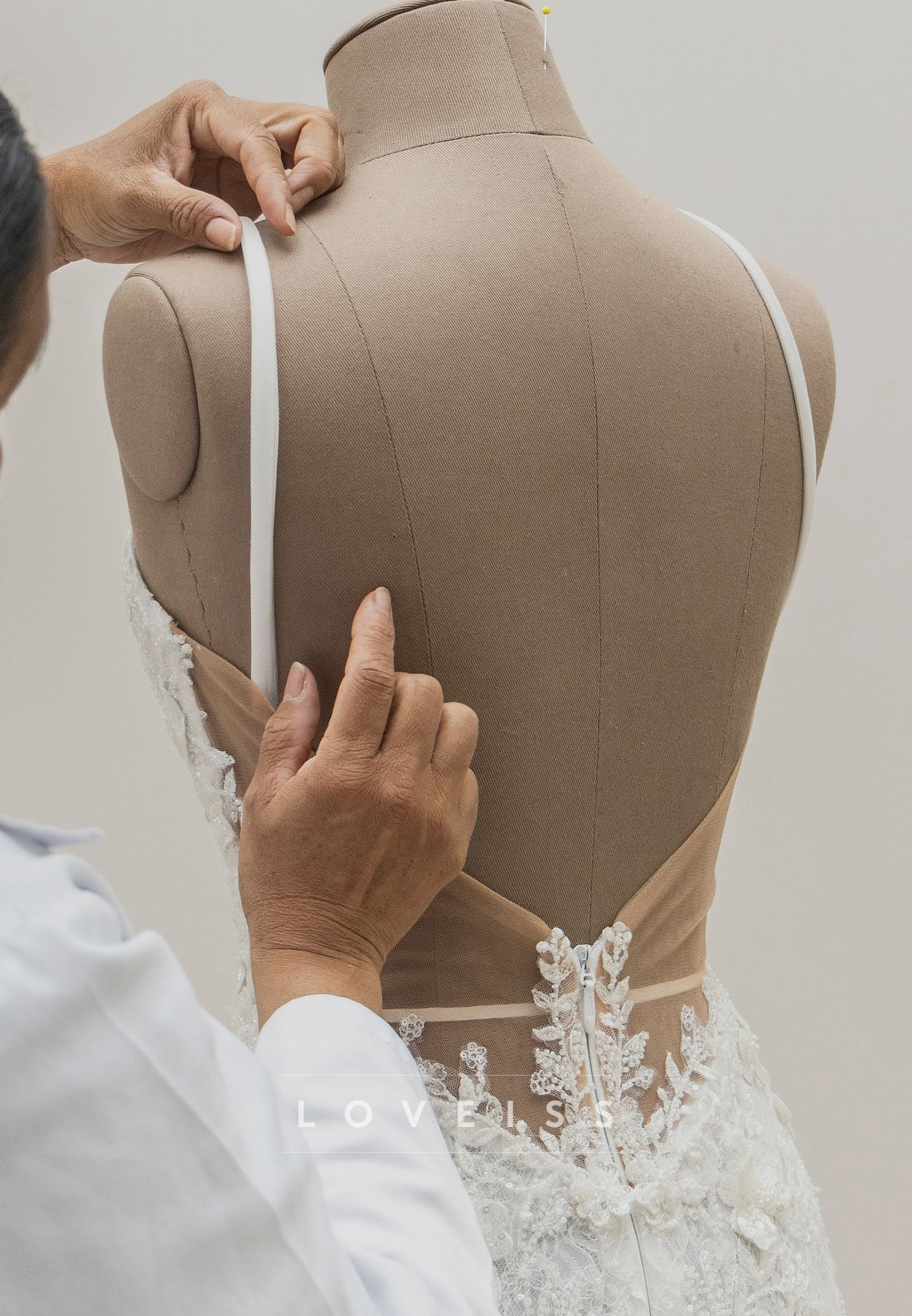 V-Neck Spaghetti Straps Floral Embellished Mermaid Wedding Dress