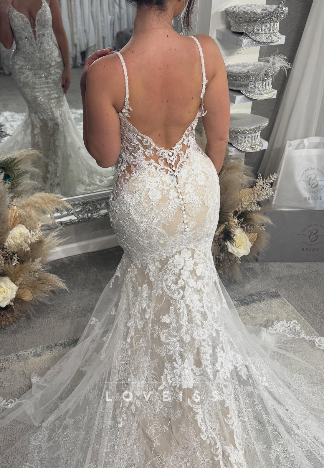 V-Neck Spaghetti Straps Lace Appliques Mermaid Wedding Dress