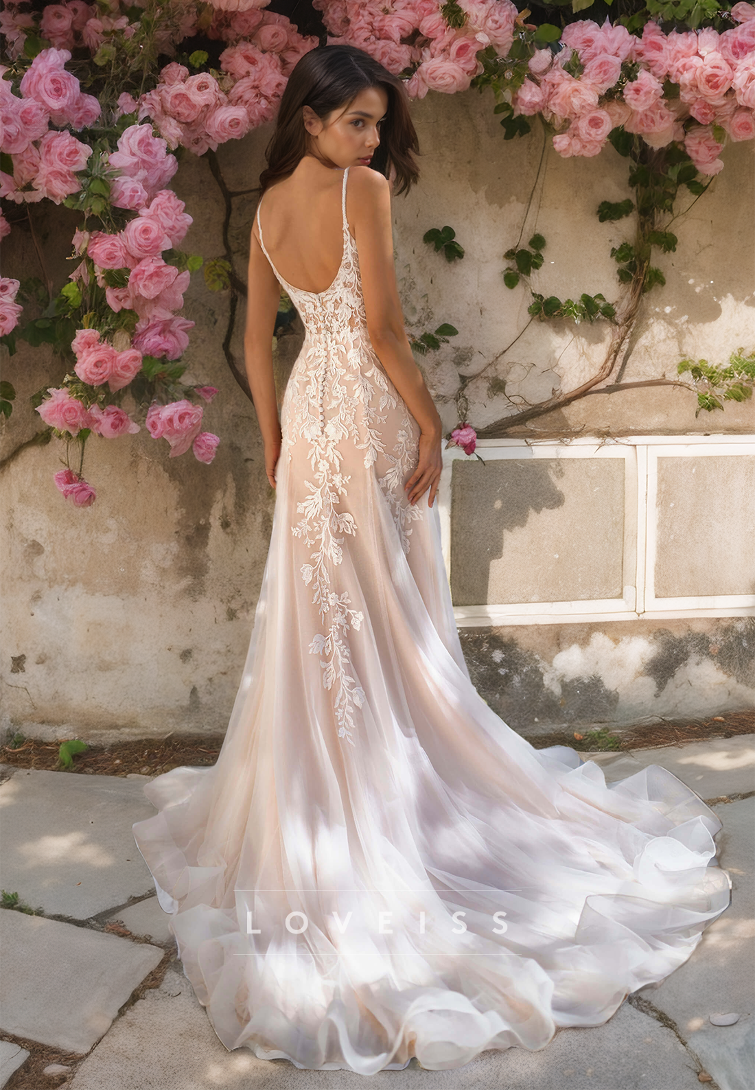 V-Neck Spaghetti Straps Lace Appliques Tulle A-Line Wedding Dress