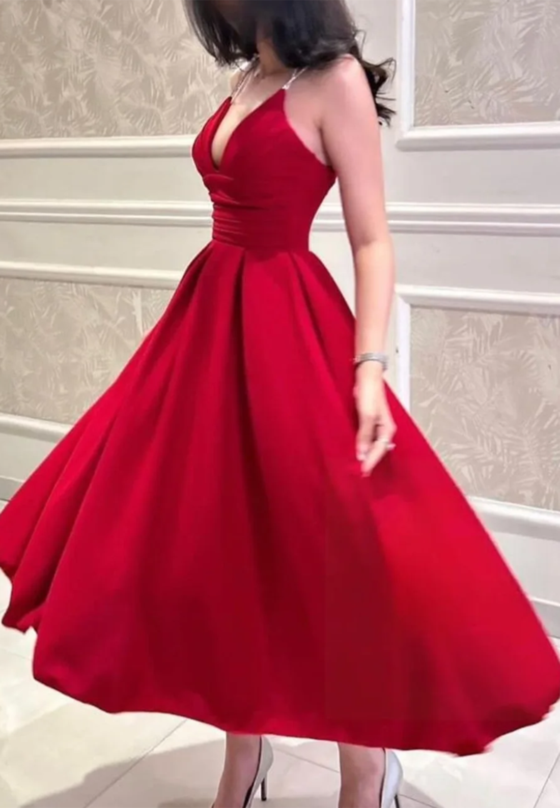 V-Neck Spaghetti Straps Pleated A-Line Cocktail Dress