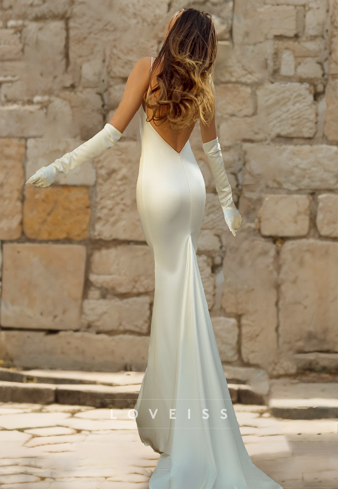 V-Neck Spaghetti Straps Ruched Sleek Mermaid Beach Wedding Dress