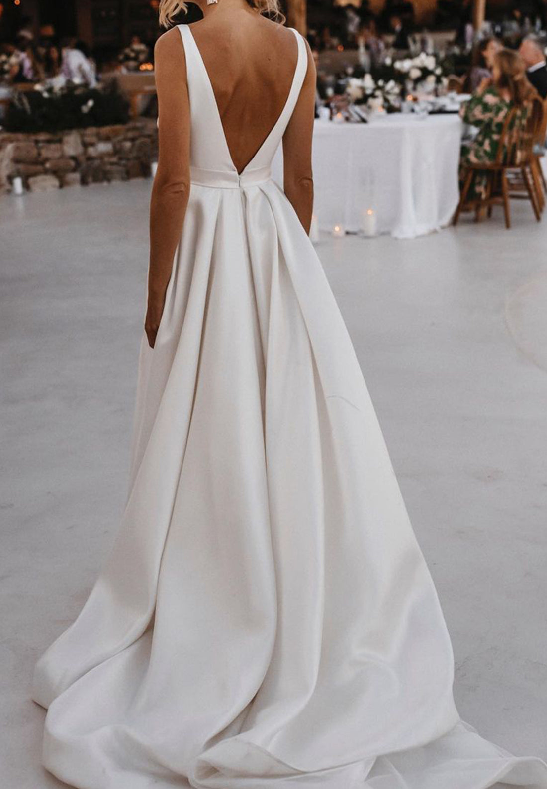 V-Neck Straples Side Slit Pleated A-Line Classic Wedding Dress