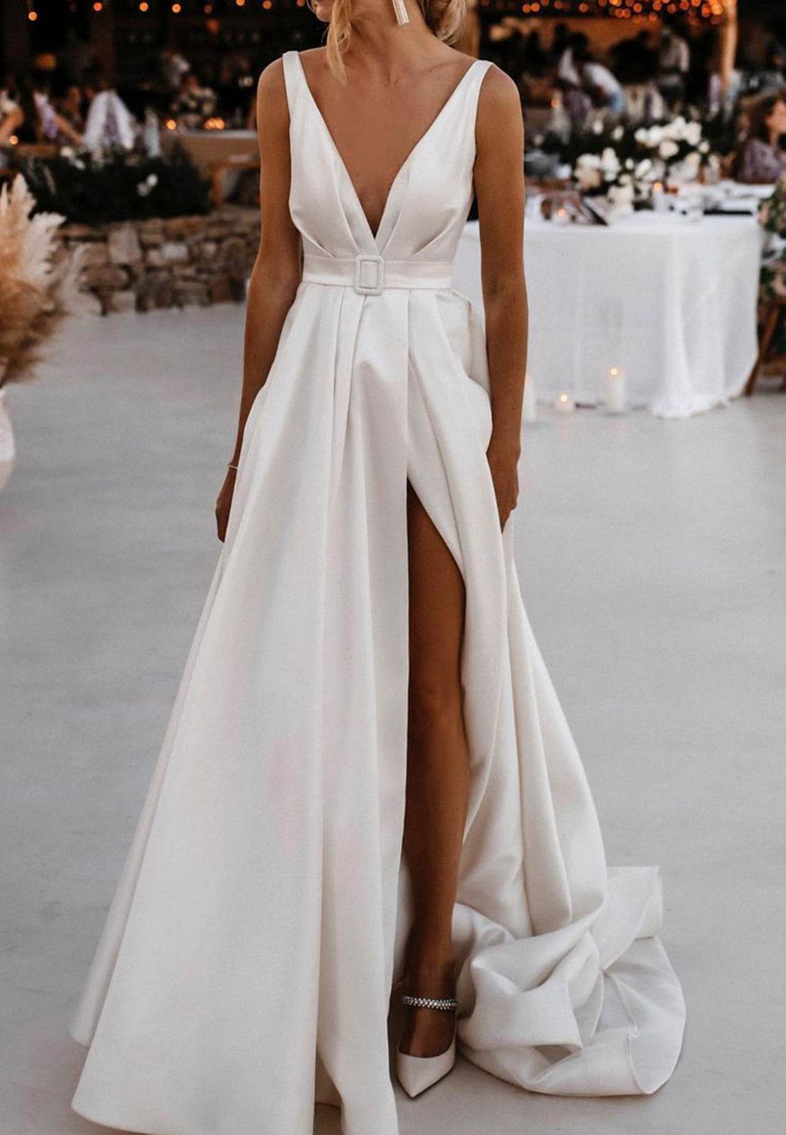 V-Neck Straples Side Slit Pleated A-Line Classic Wedding Dress