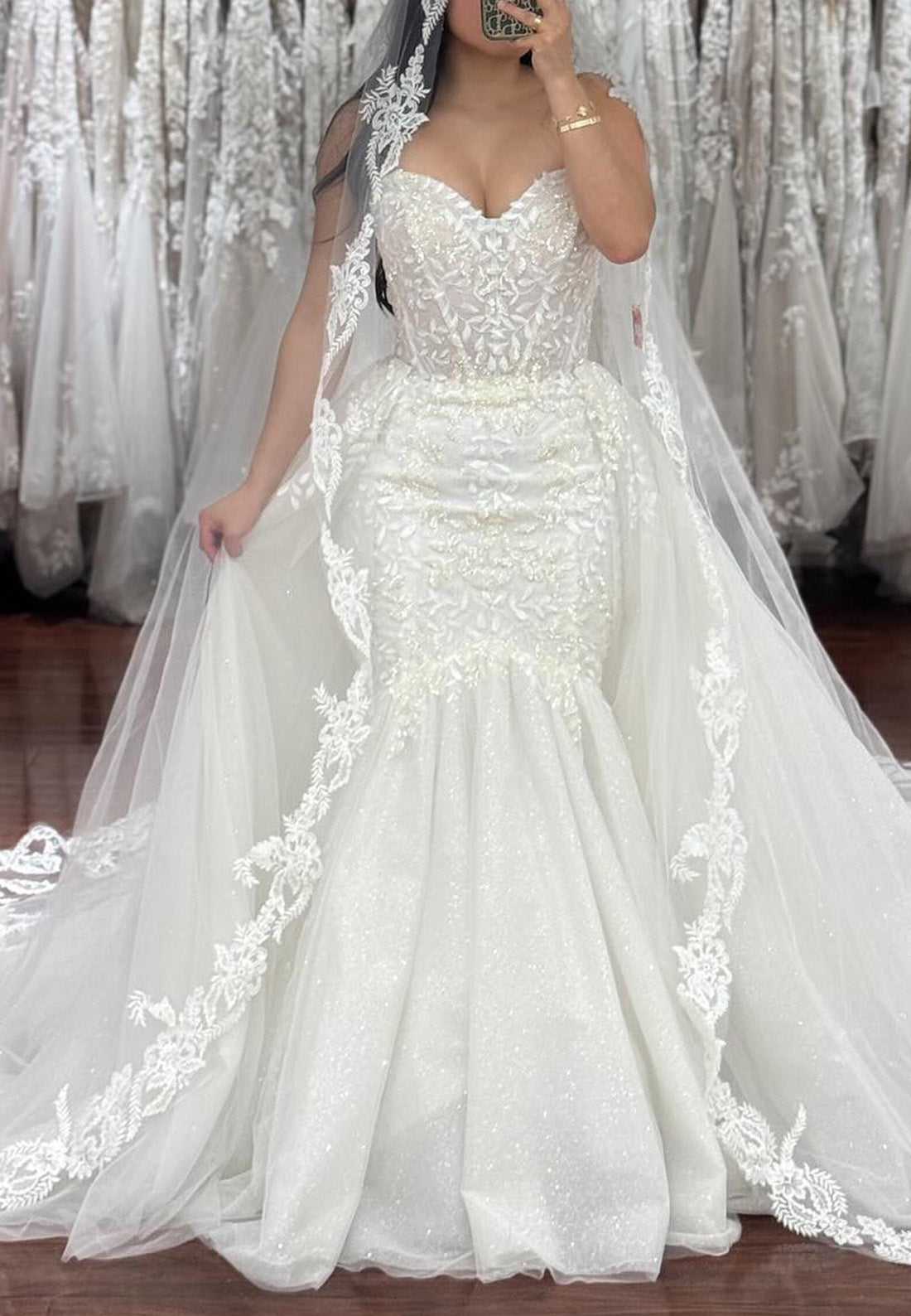 V-Neck Strapless Appliques Mermaid Elegant Wedding Dress