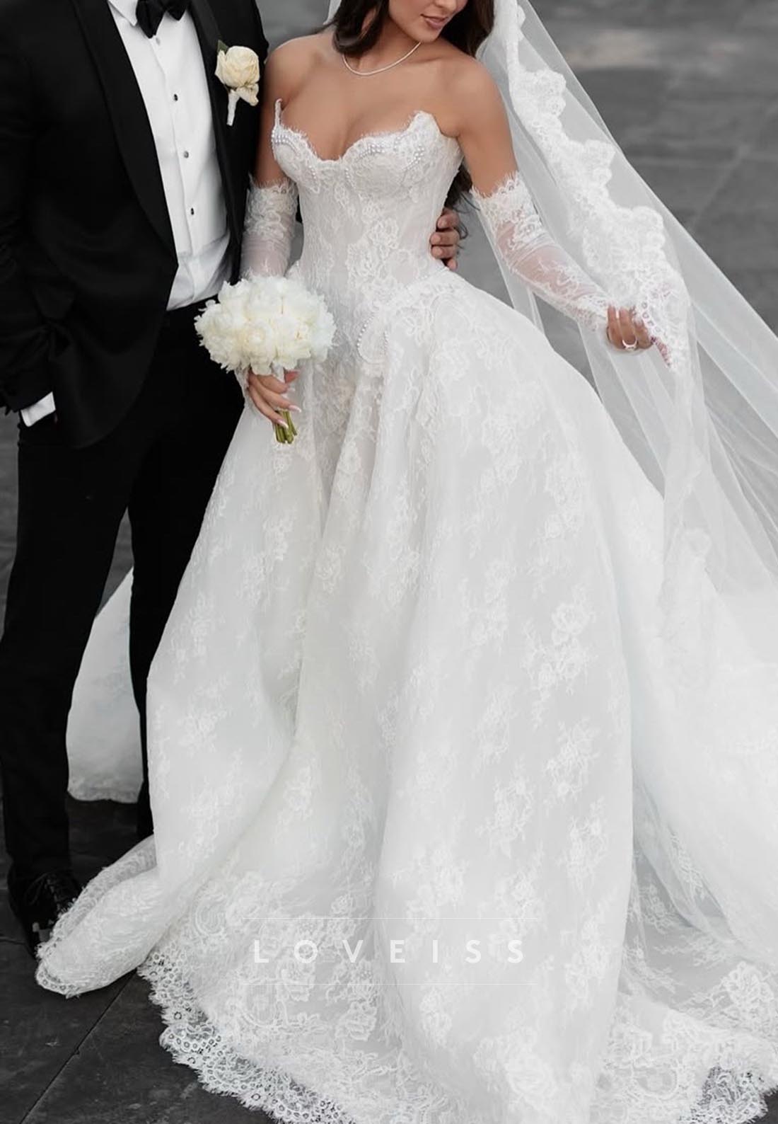 V-Neck Strapless Lace Appliques A-Line Wedding Dress