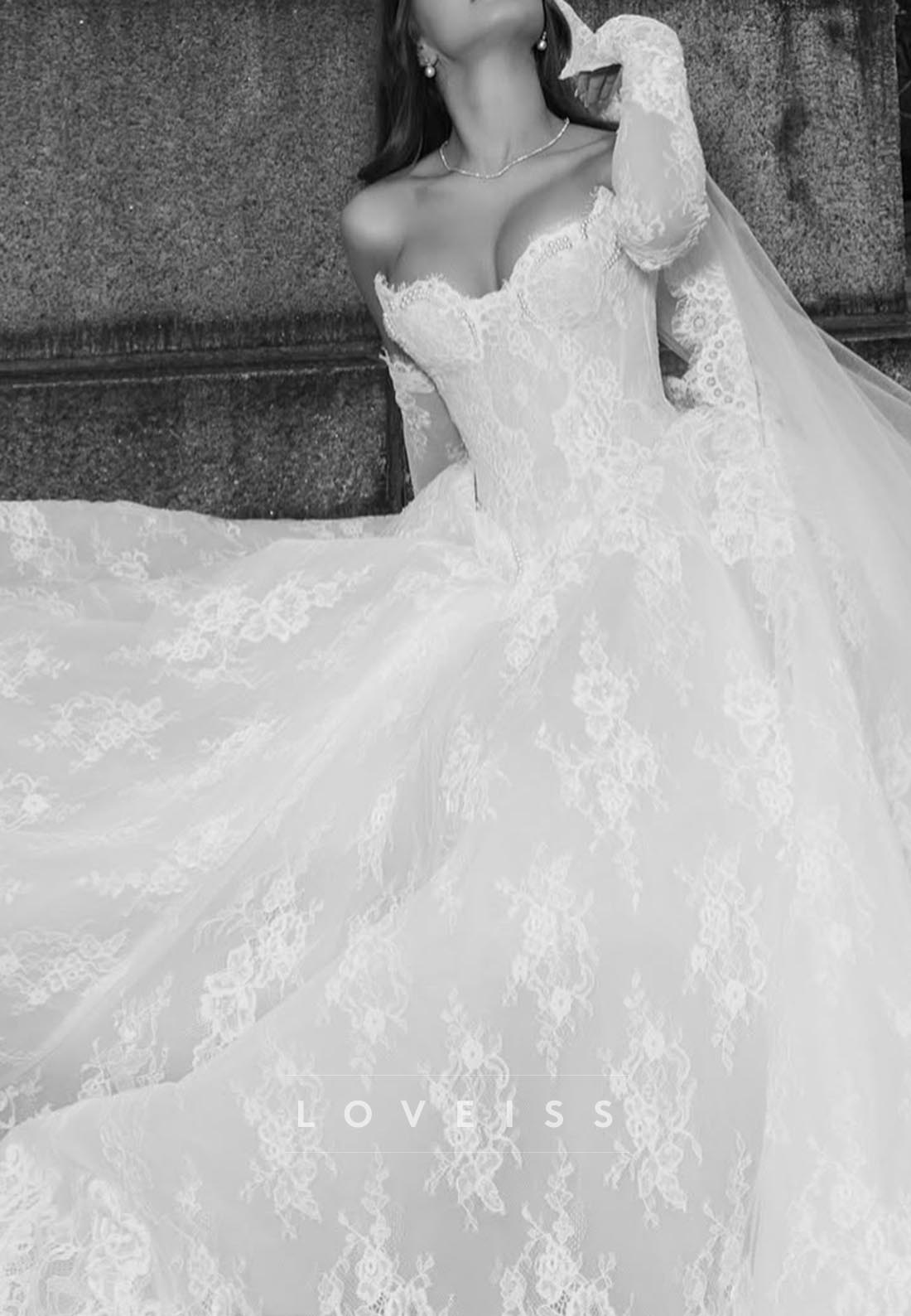 V-Neck Strapless Lace Appliques A-Line Wedding Dress