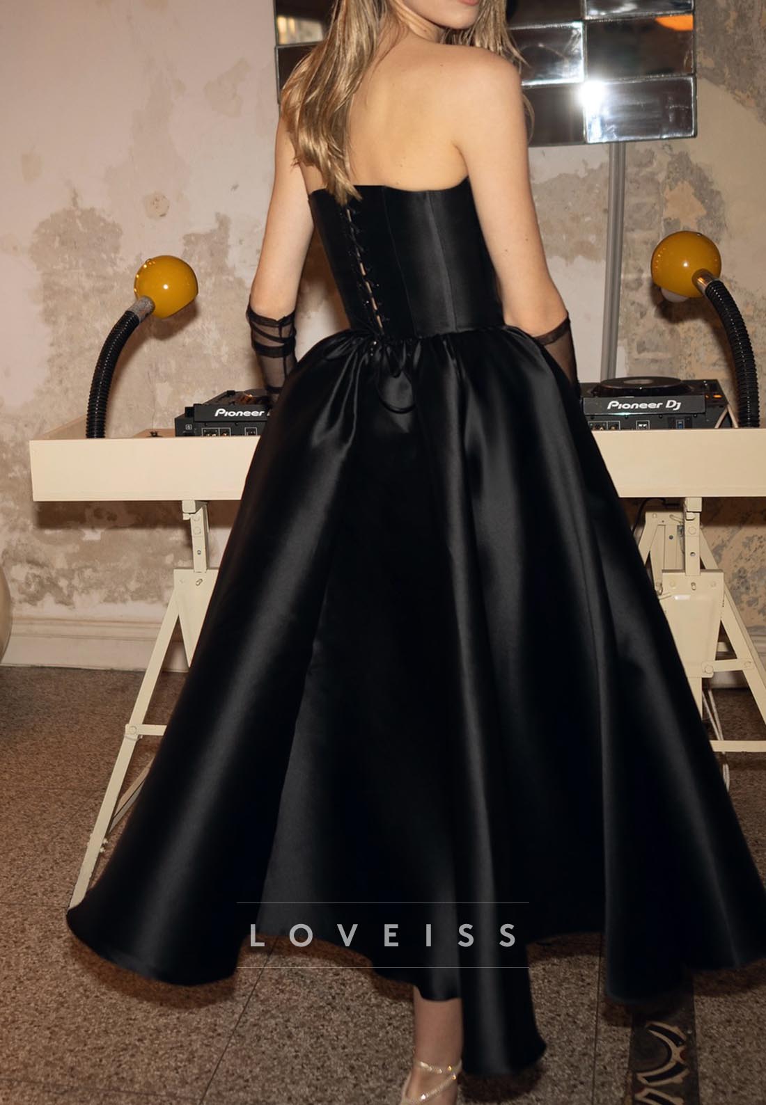 V-Neck Strapless Pleated A-Line Satin Black Formal Dress