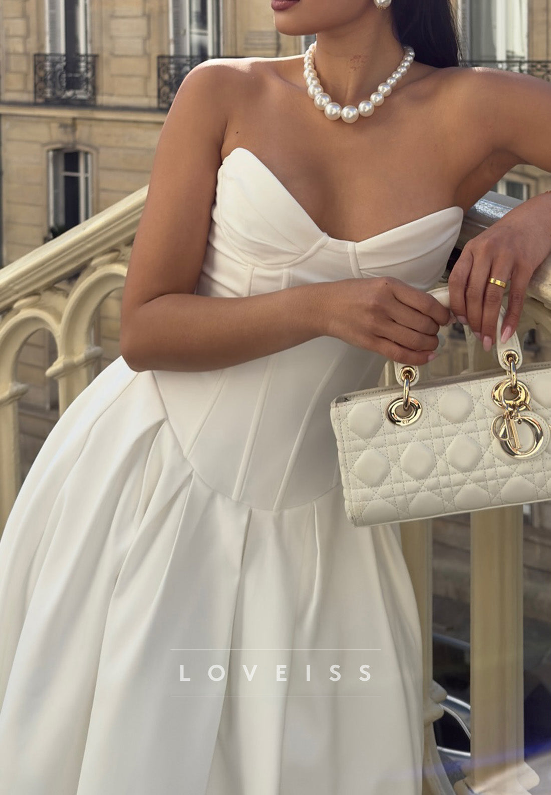 V-Neck Strapless Pleated A-Line Simple Wedding Dress