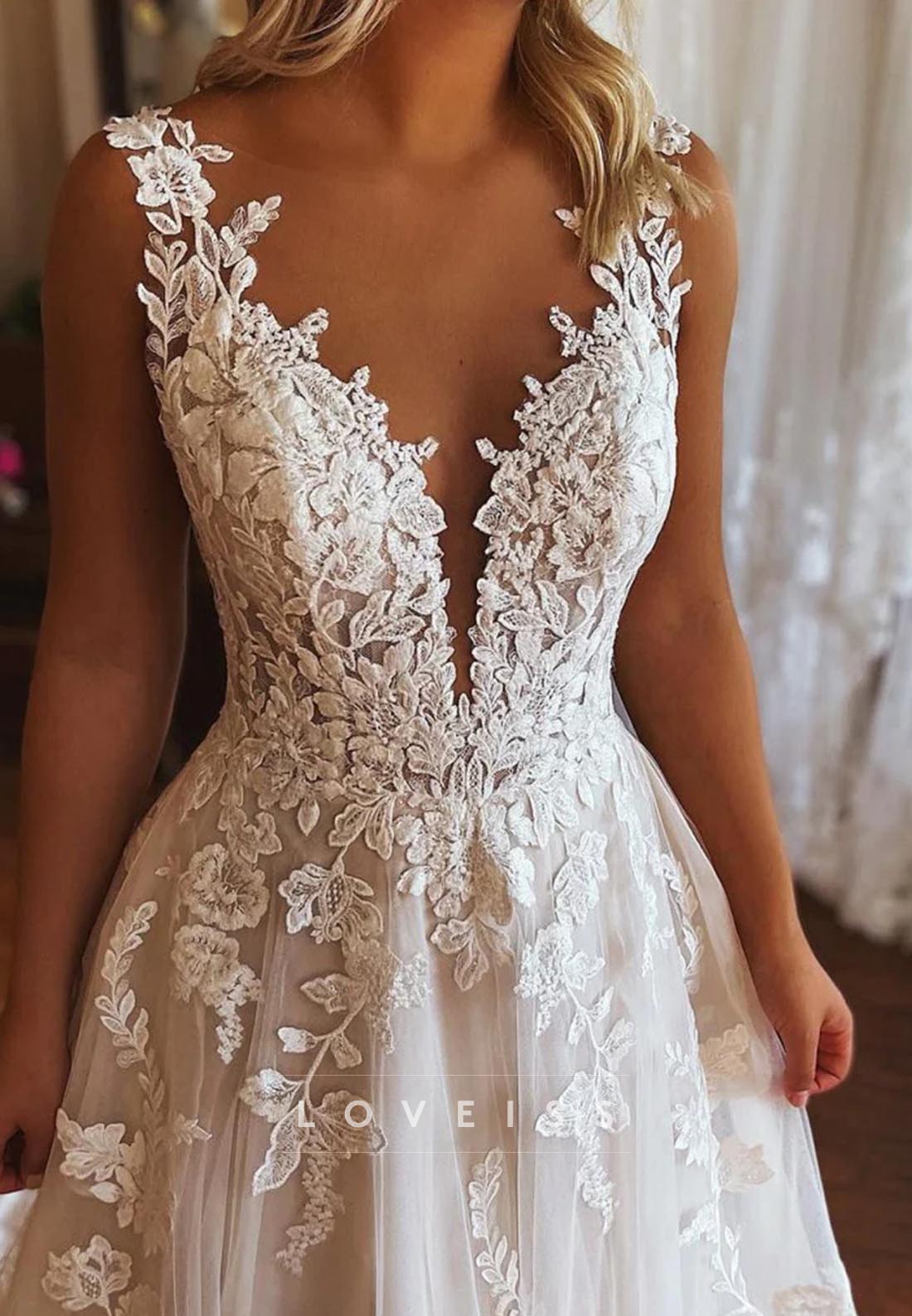 V-Neck Straps Lace Appliques A-Line Wedding Dress