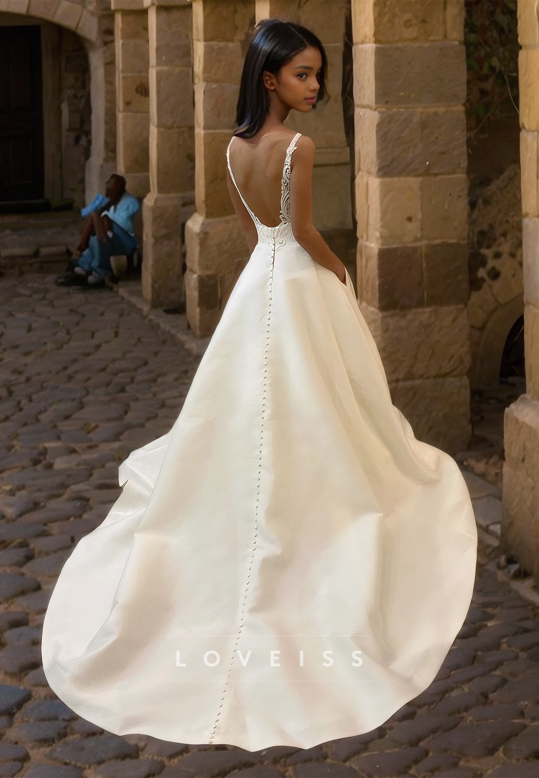 V-Neck Straps Lace Appliques Pleated A-Line Wedding Dress