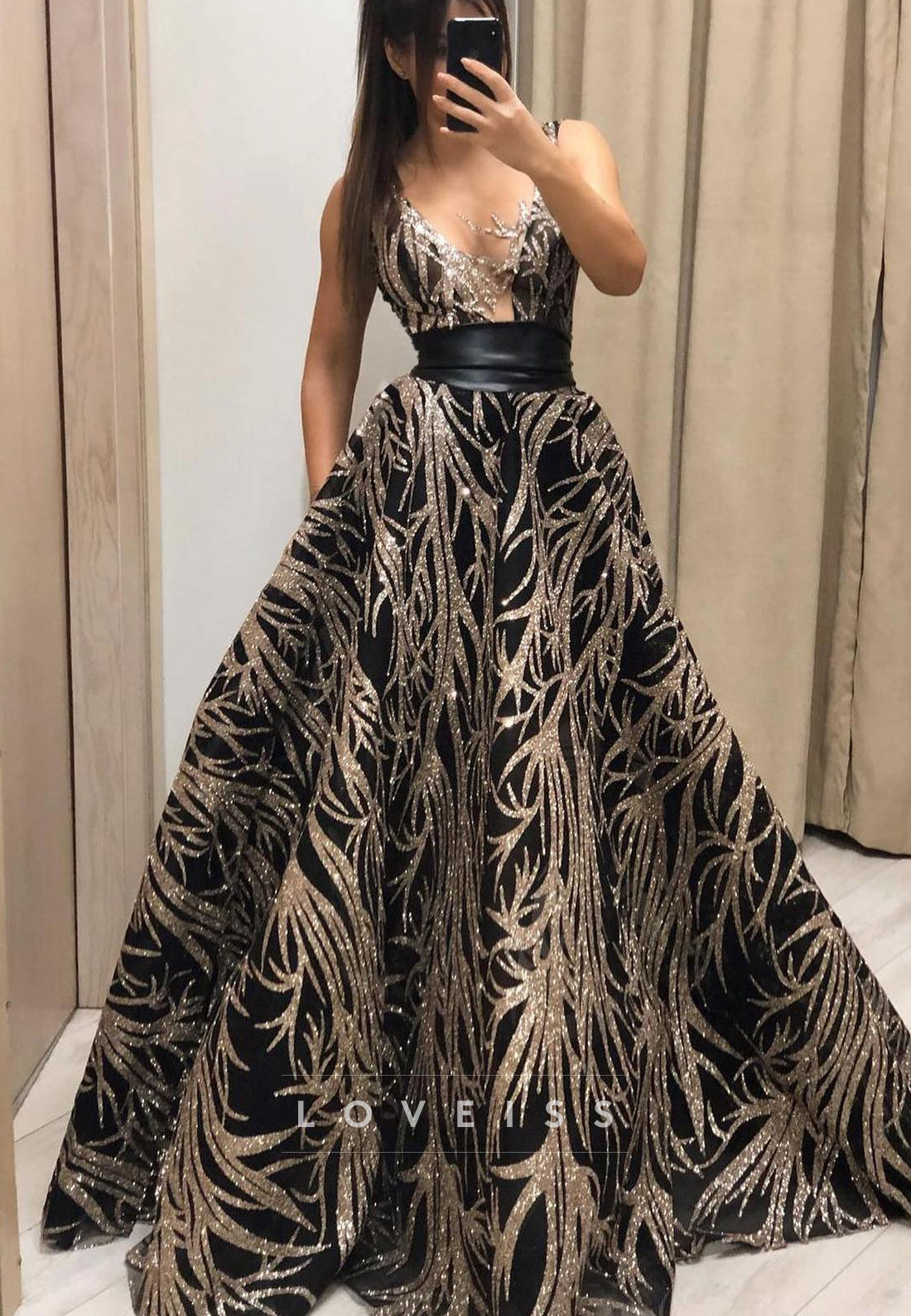 V-Neck Straps Sleeveless Beaded Embroidery A-Line Evening Dress