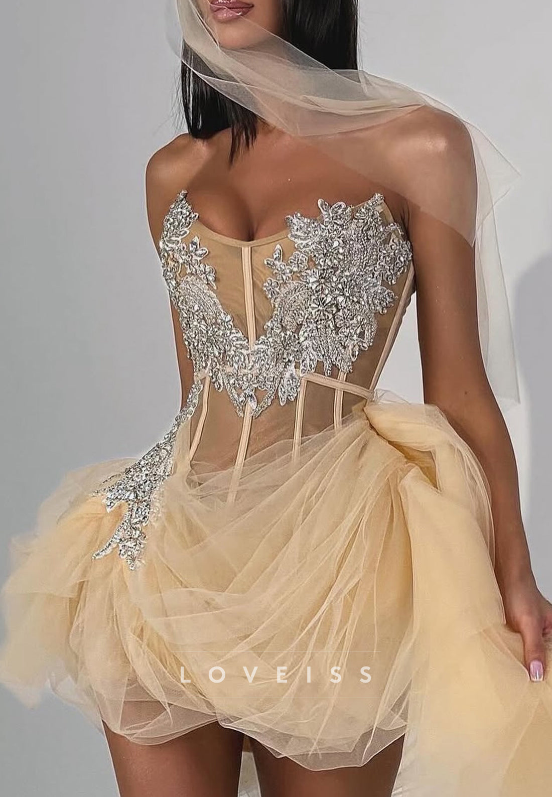 V-Neck Tulle Ruched Appliques A-Line Party Homecoming Dress