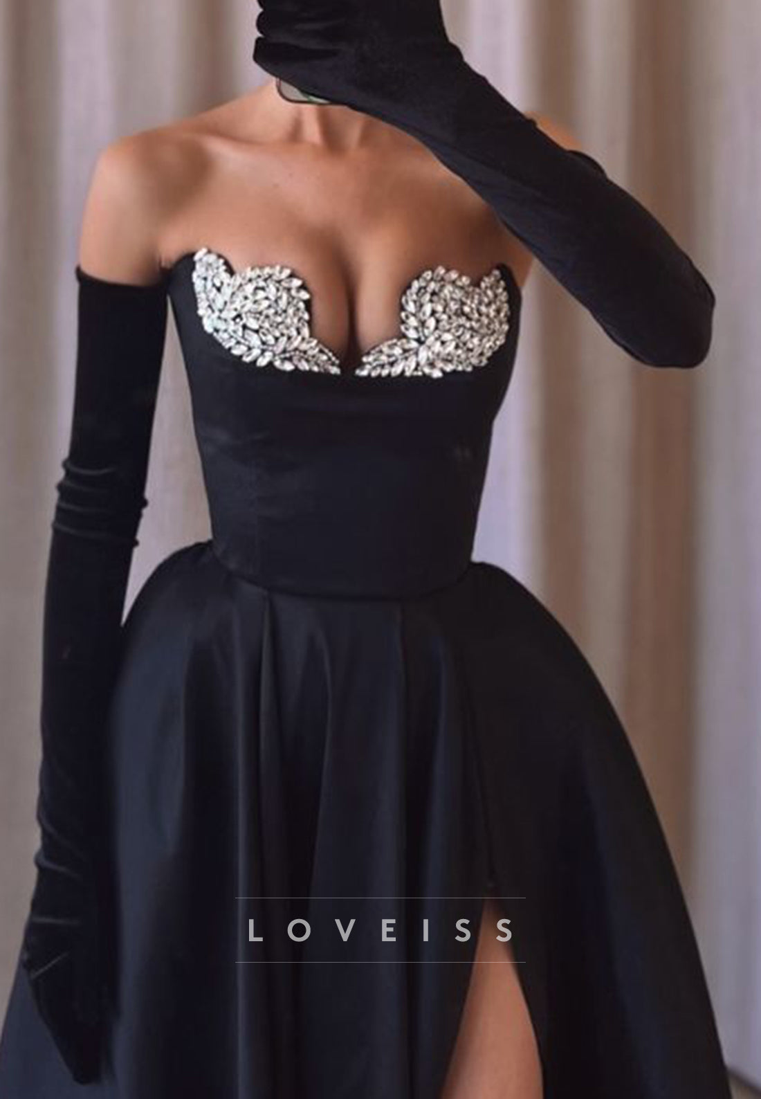 V-Neck Sleeveless Beaded Pleated A-Line Prom Dress