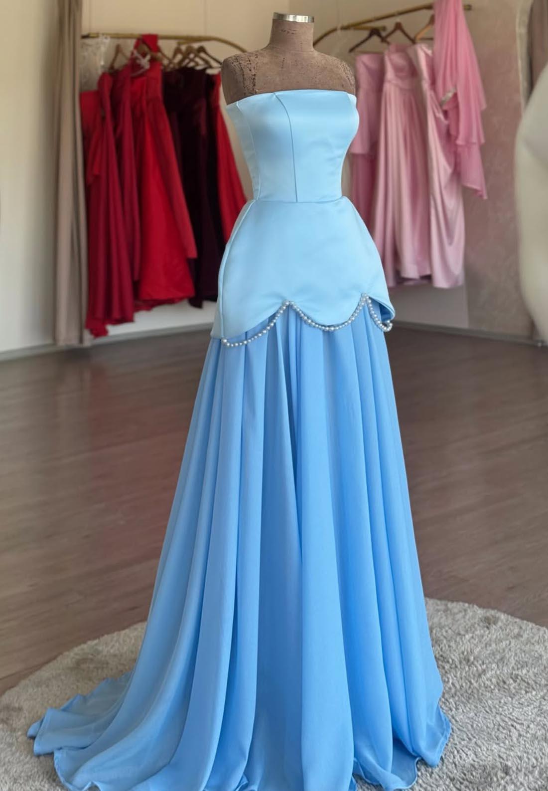 Straight Across Sleeveless A-Line Formal Dresss