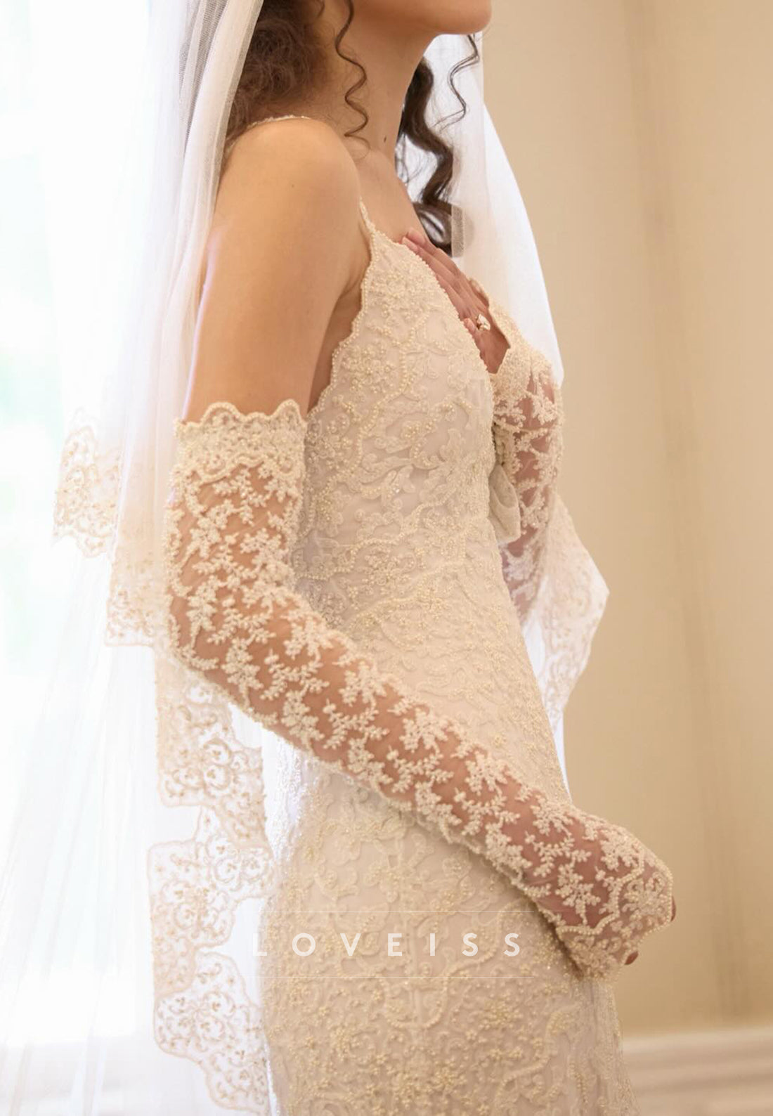 Lace Sheath Wedding Dress with Detachable Sleeves